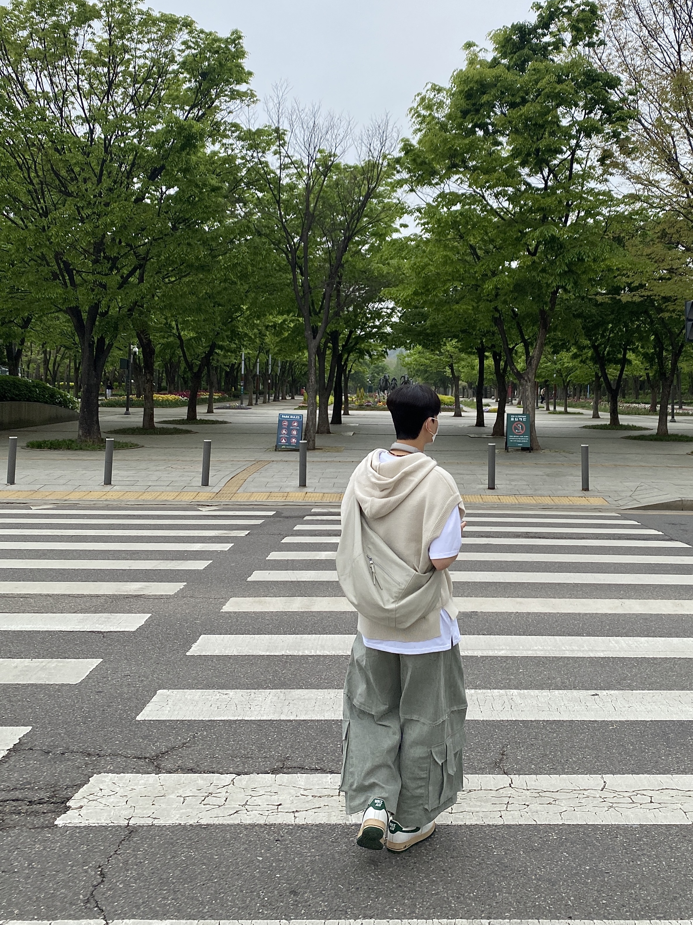 (W) Nike Air Force 1 Low Gorge Green, Sony WH-1000XM4 Platinum Silver (Korean Ver.) 착용 스타일 - 4