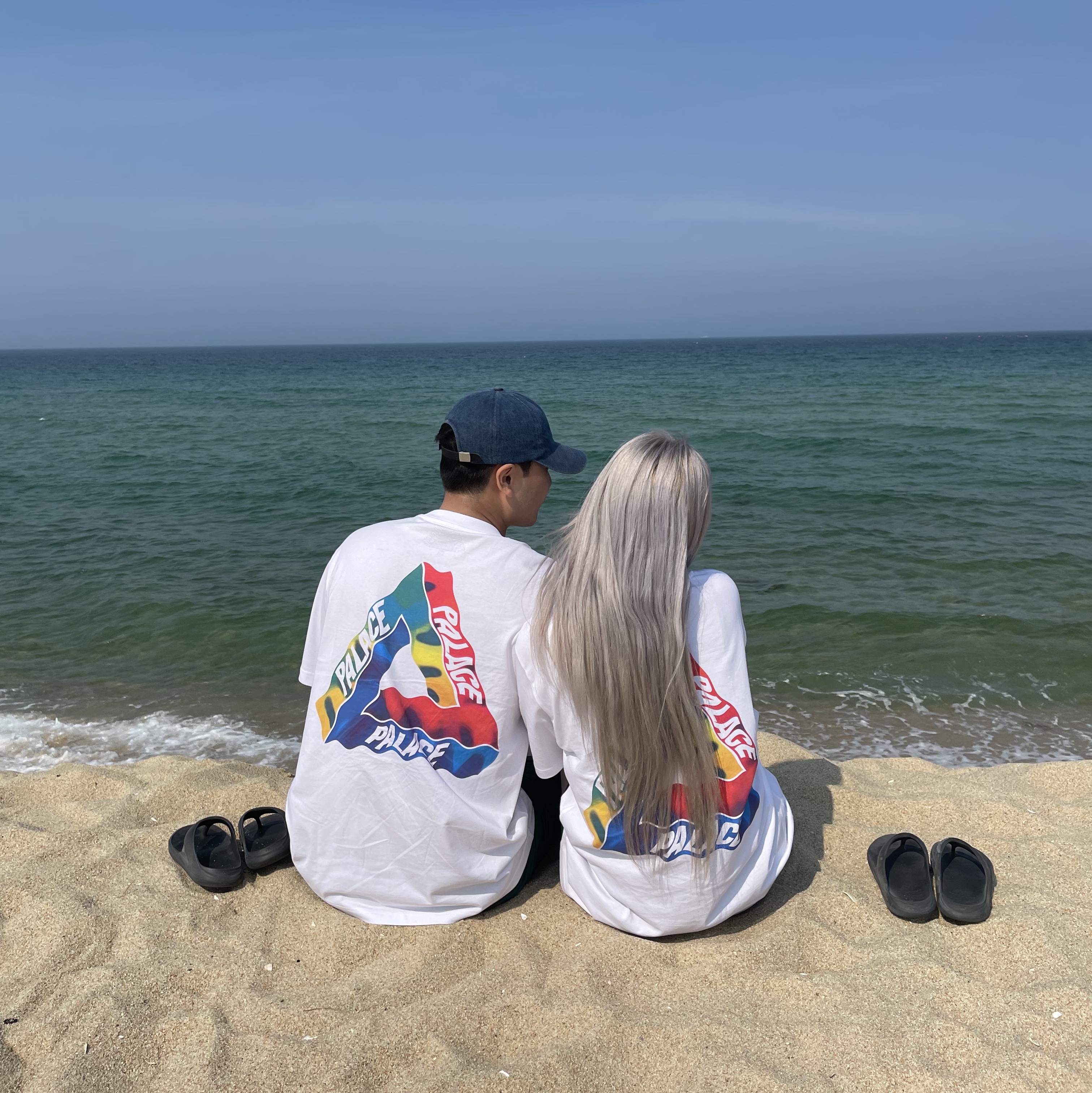 Palace Tri-Visions T-Shirt White - 22SS, New Balance Flip Flop Black 착용 스타일