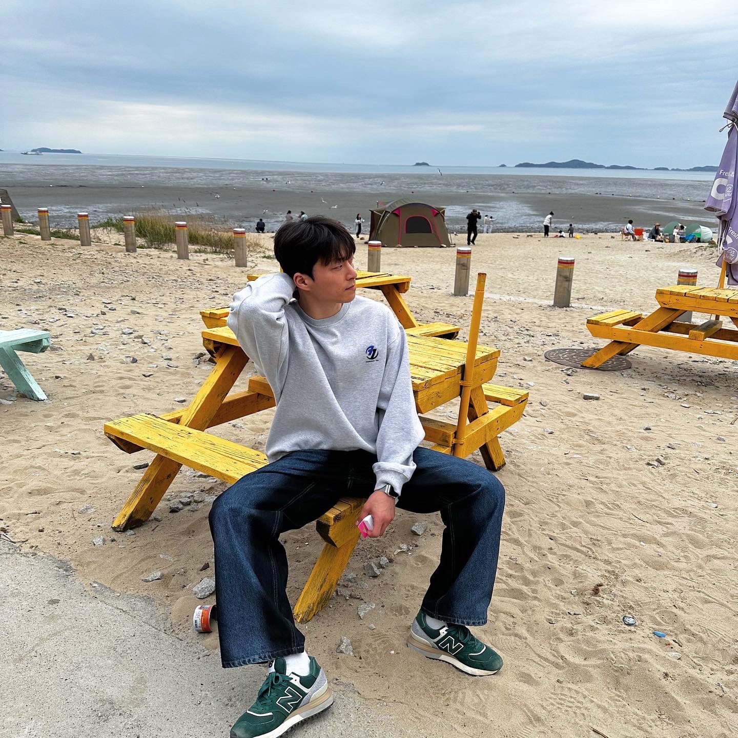 Zara x Ader Error Oversize Sweatshirt Grey, Thrasher Skate Mag Hood Navy 착용 스타일 - 1