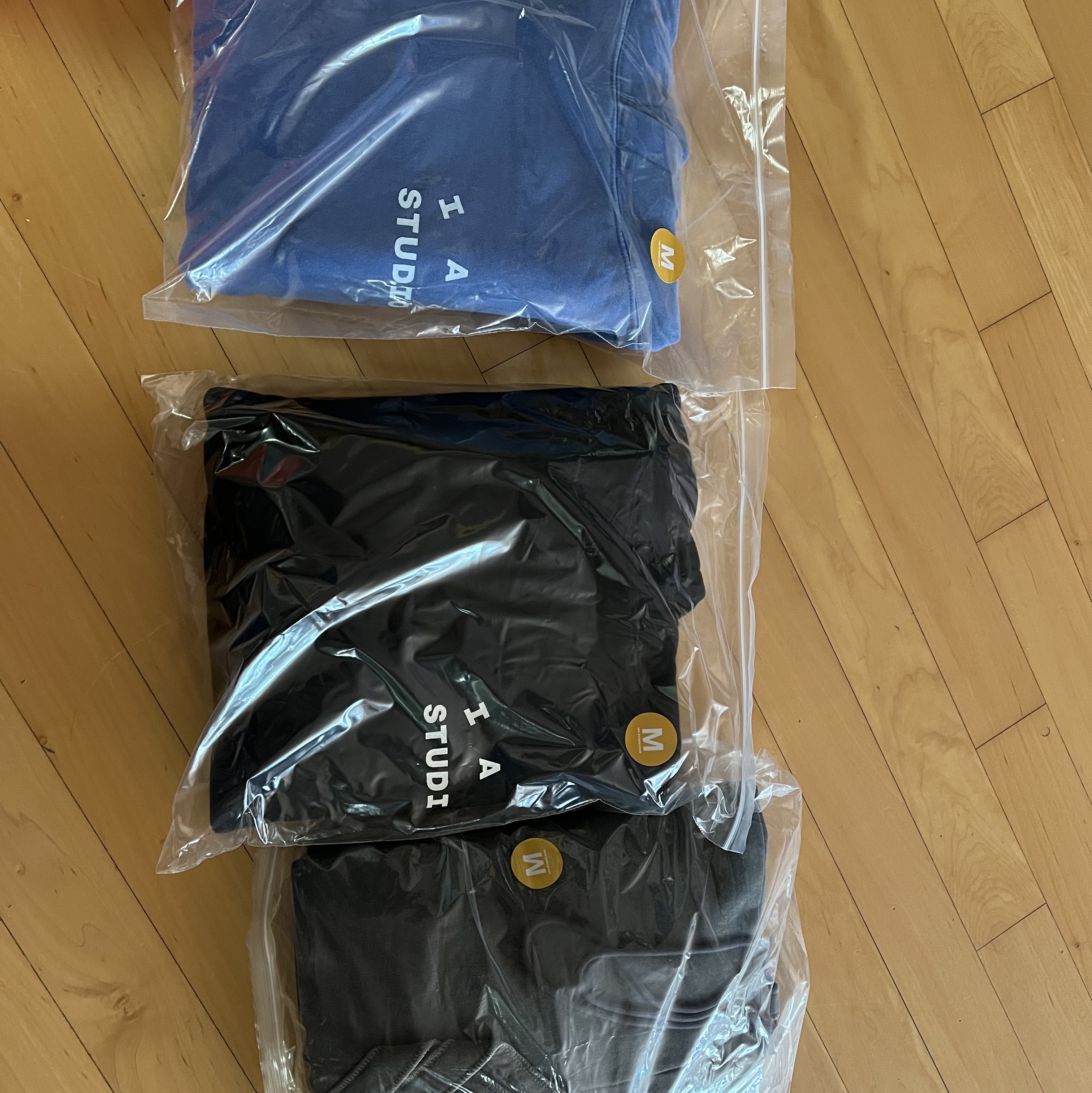 IAB Studio Pigment Hoodie Royal Blue - 22FW 착용 스타일
