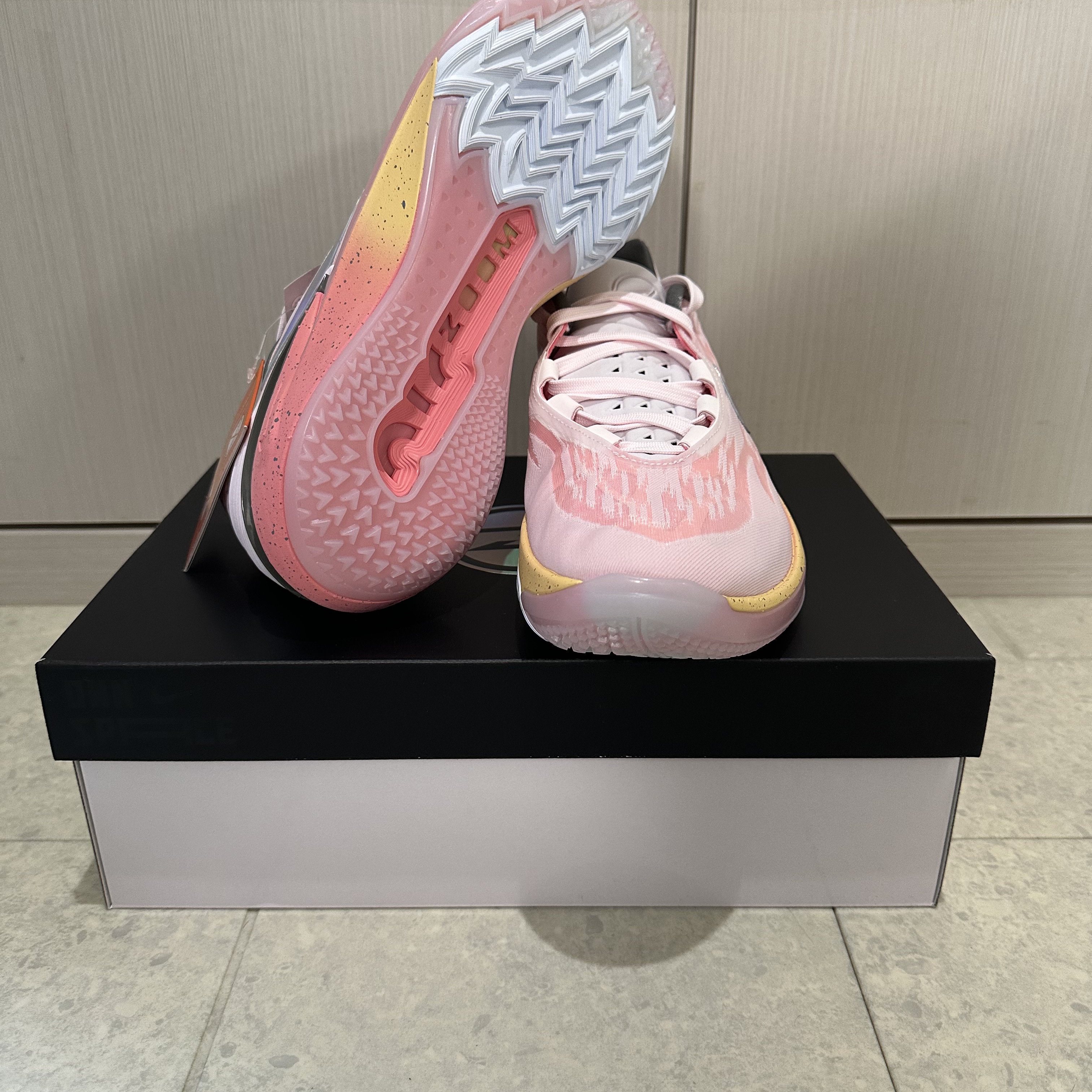 Nike Air Zoom GT Cut 2 Pearl Pink 착용 스타일 - 5