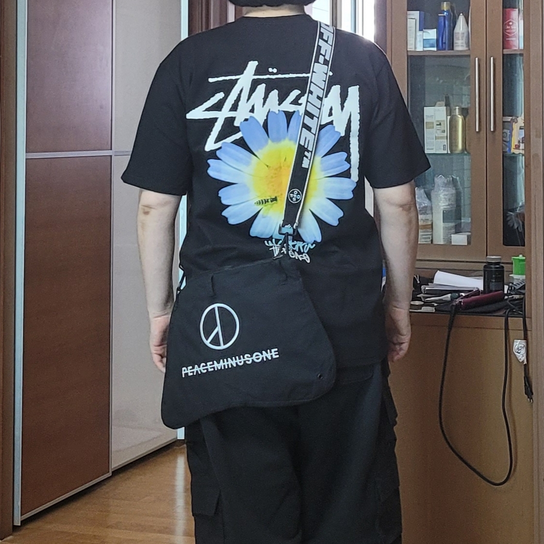 Nike x Peaceminusone Wide Pants Black (DR0096-010), Stussy ITP Flower T-Shirt Black 착용 스타일