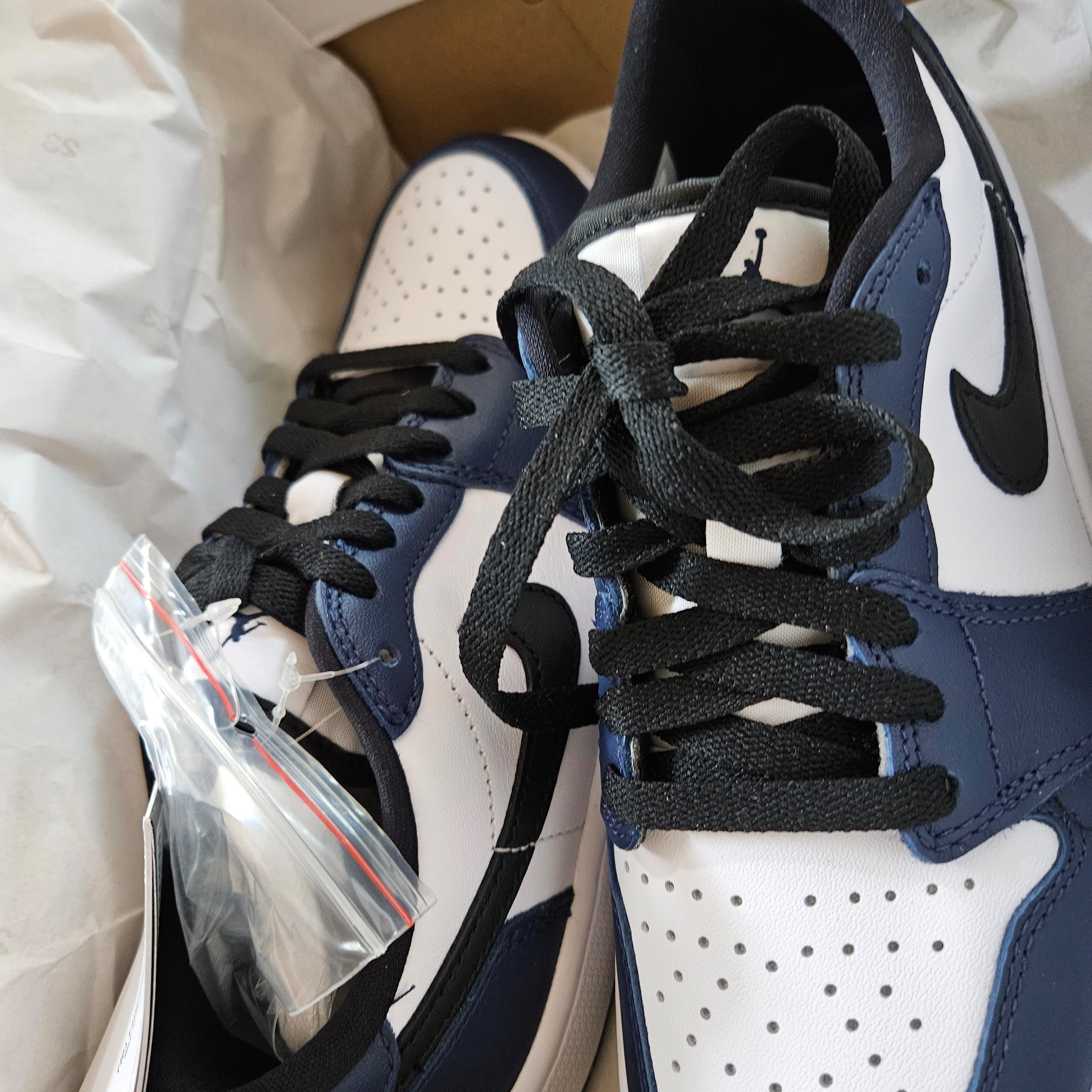 Jordan 1 Low Golf Midnight Navy 착용 스타일 - 1