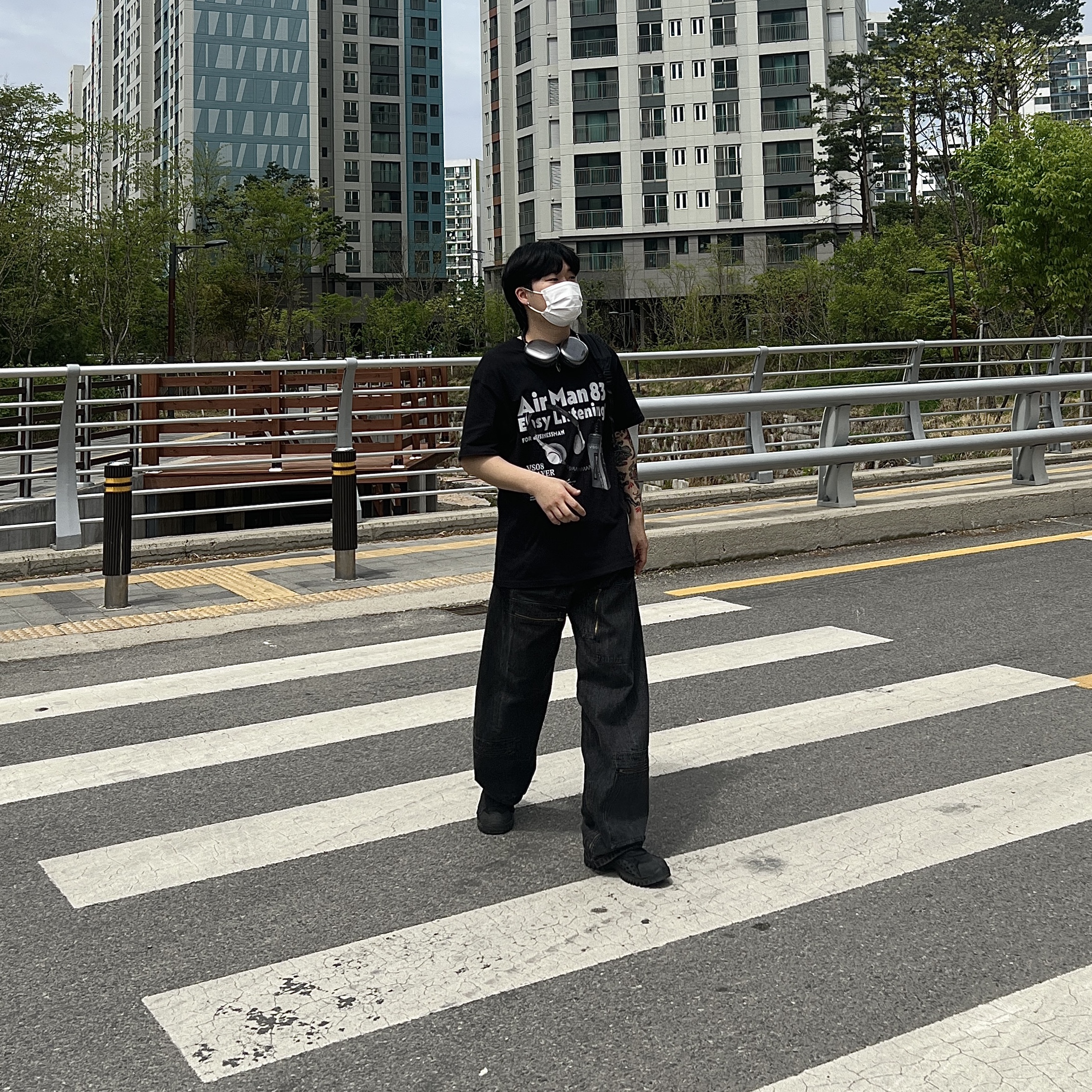 Apple AirPods Max Lightning Space Gray (Korean Ver.), Kiko Kostadinov Harkman Shoes Oil Black 착용 스타일 - 2