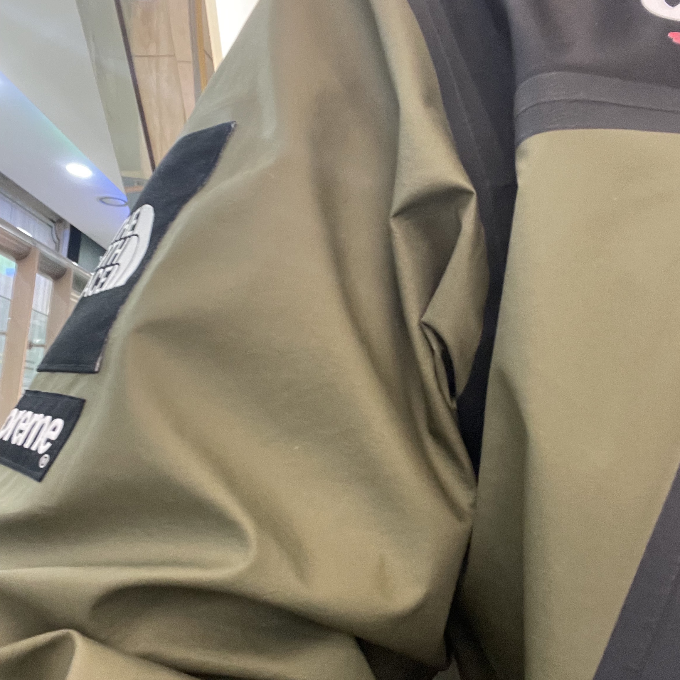 Supreme x The North Face Summit Series Outer Tape Seam Jacket Olive - 21SS 착용 스타일