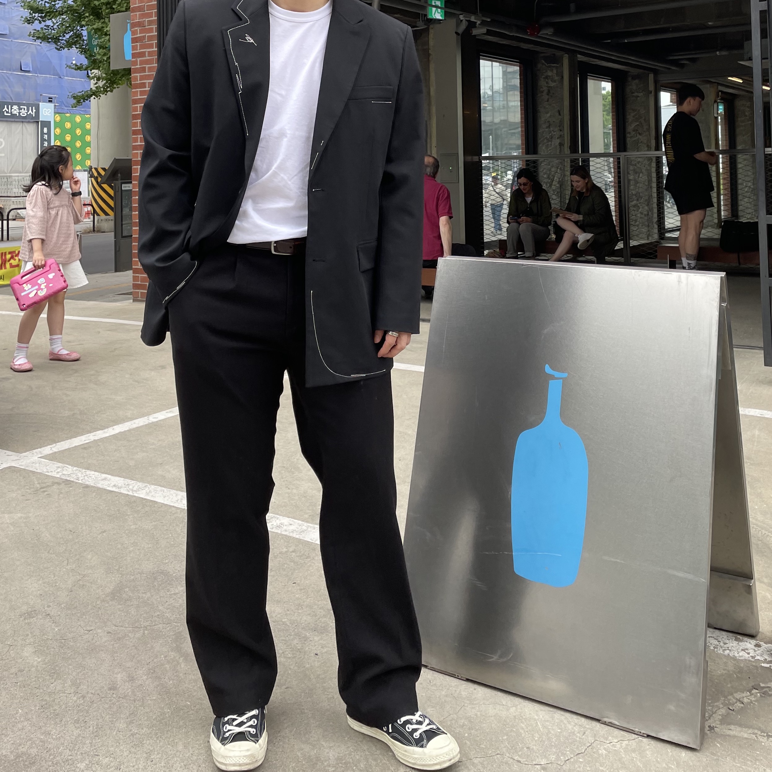 Zara x Ader Error Oversized Blazer Black, Converse x Play Comme des Garcons Chuck 70 Ox Black 착용 스타일 - 3