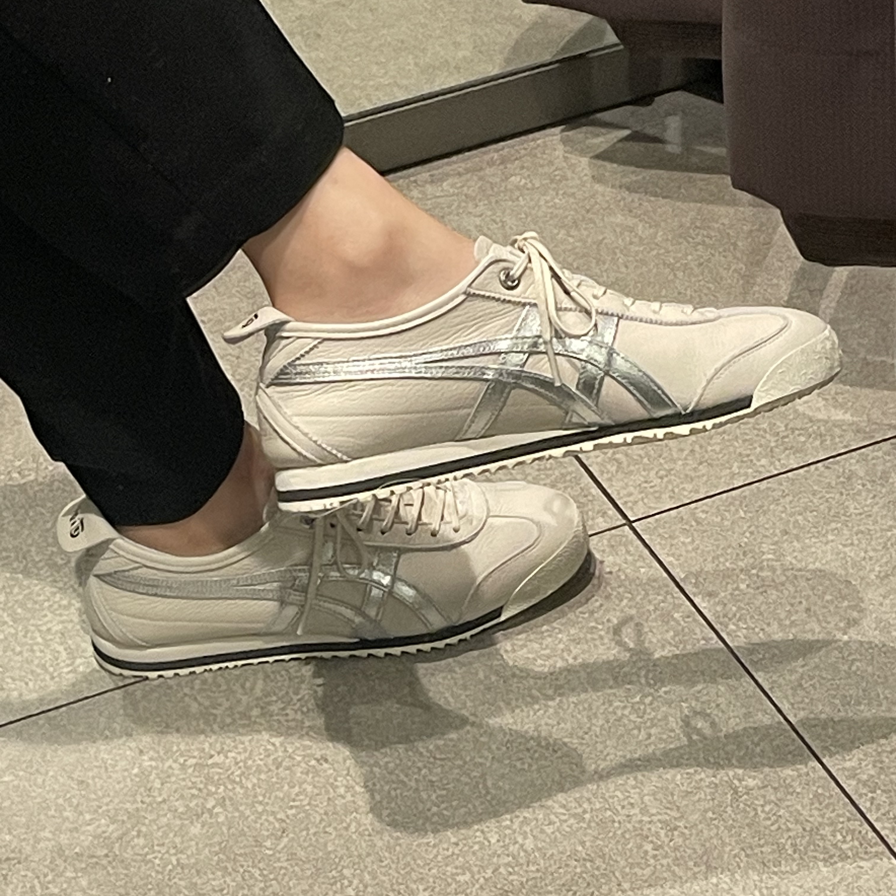 Onitsuka Tiger Mexico 66 SD Birch Silver 착용 스타일 - 2