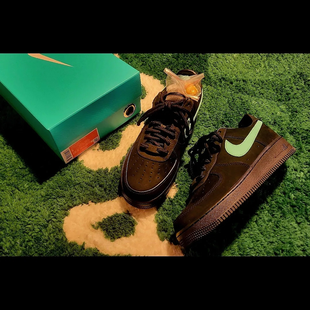 Nike x Tiffany & Co. Air Force 1 Low SP 1837 착용 스타일 - 1