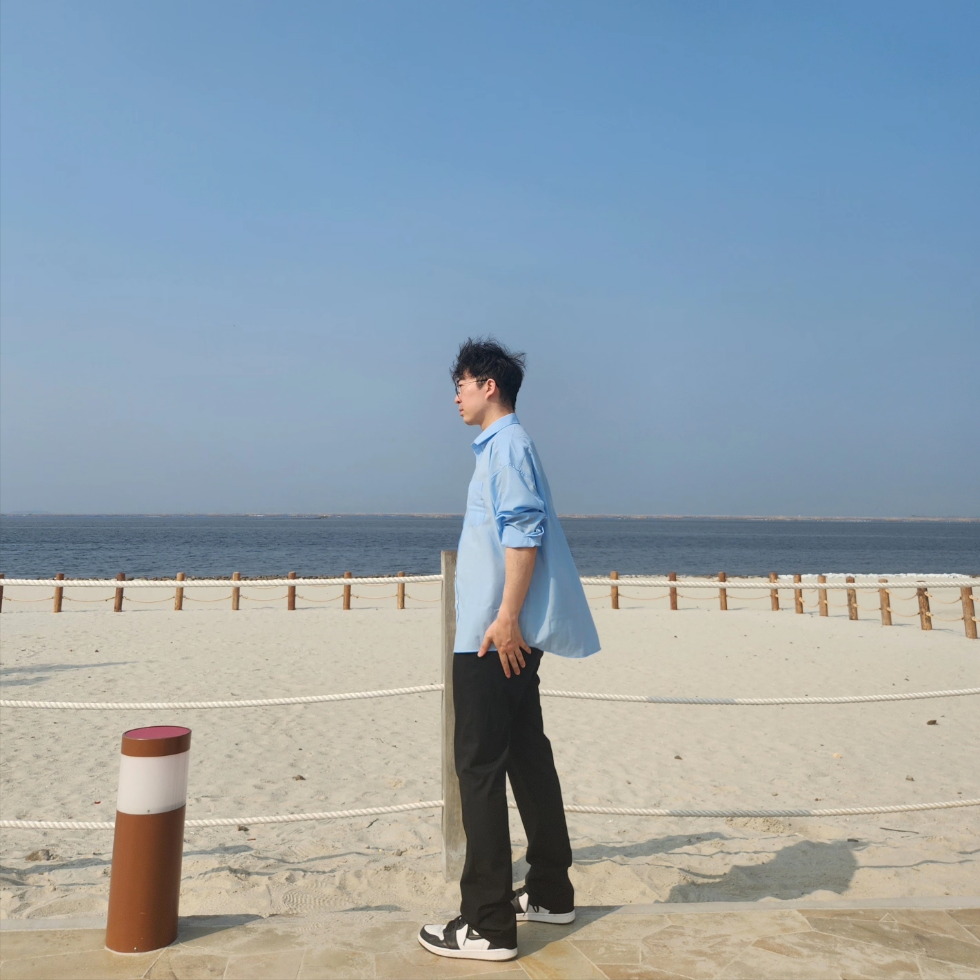 조던 1 레트로 하이 OG 블랙 화이트 2014 착용 스타일 - 2