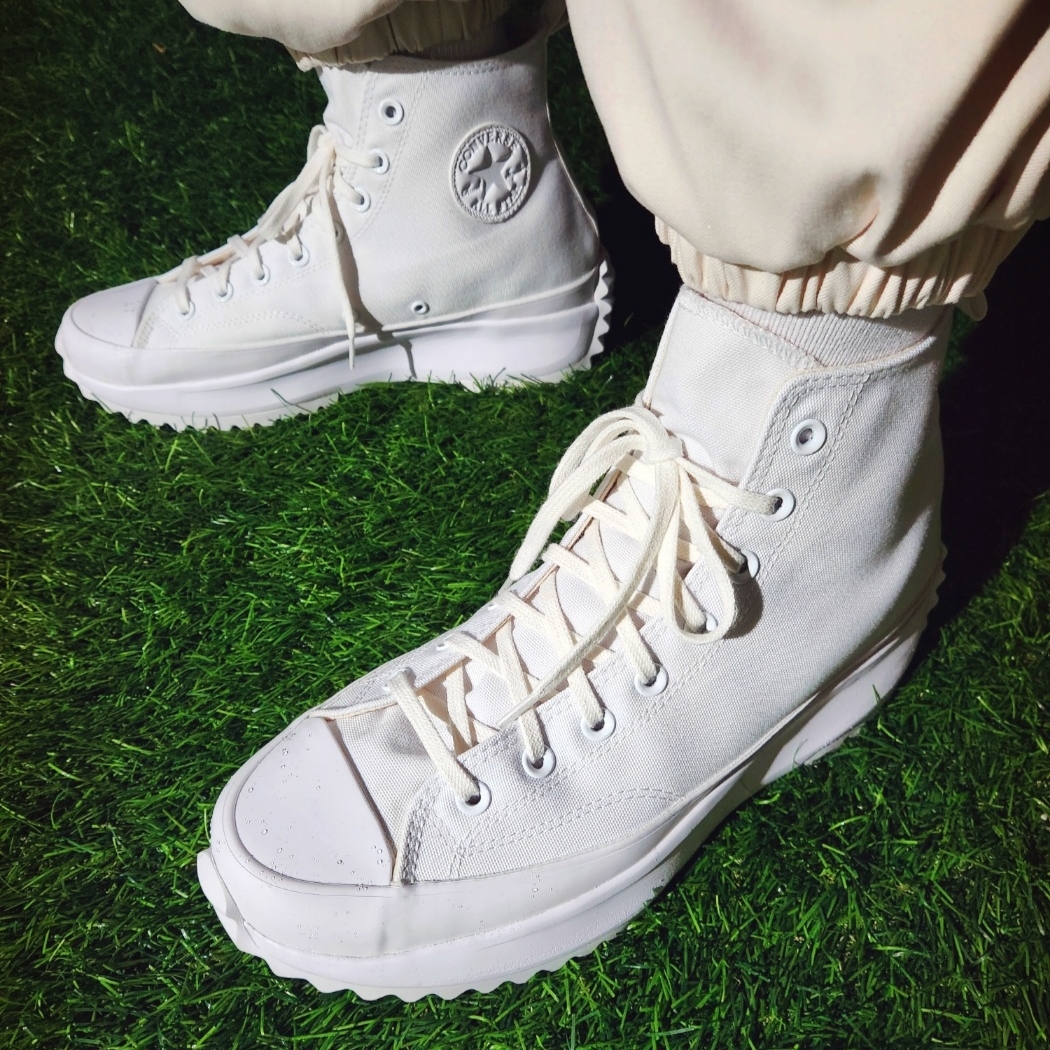 Converse Run Star Hike Hi Triple White 착용 스타일 - 5