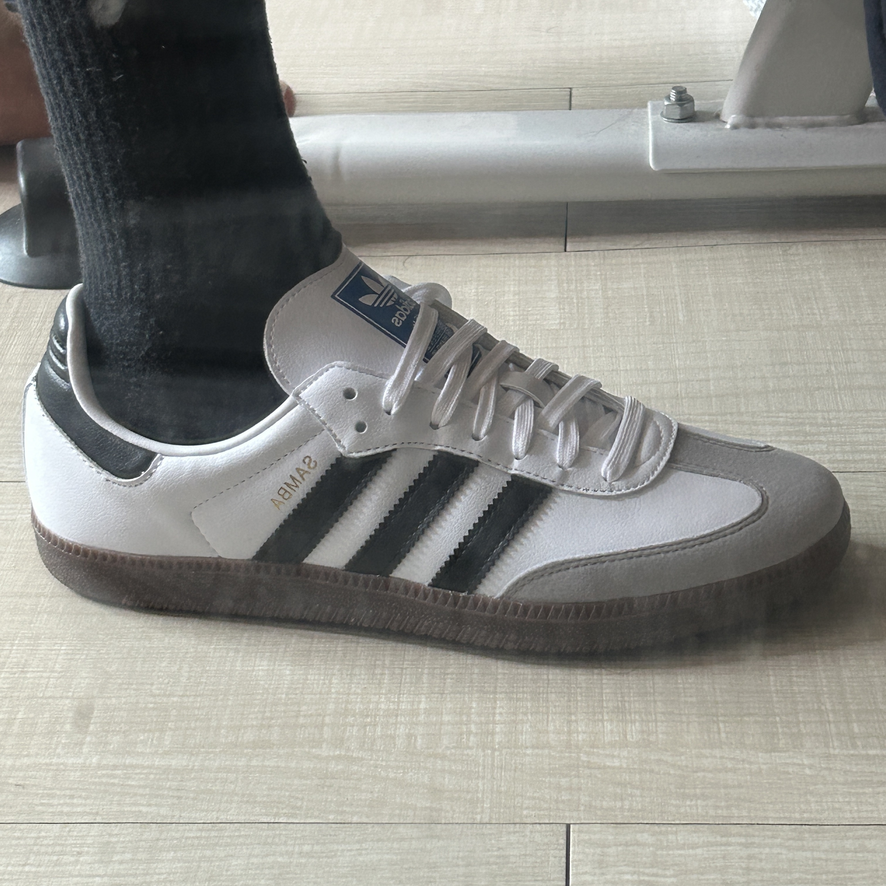Adidas Samba Vegan White Black 착용 스타일