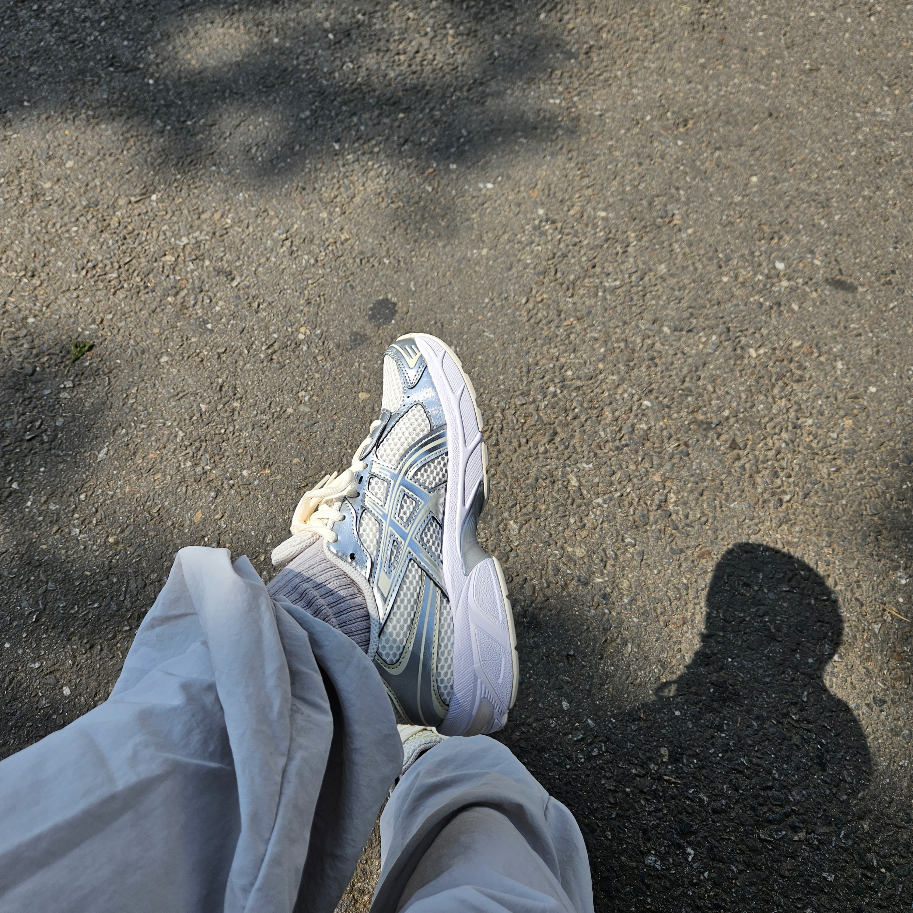 (W) Asics Gel-1130 Cream Pure Silver 착용 스타일 - 1
