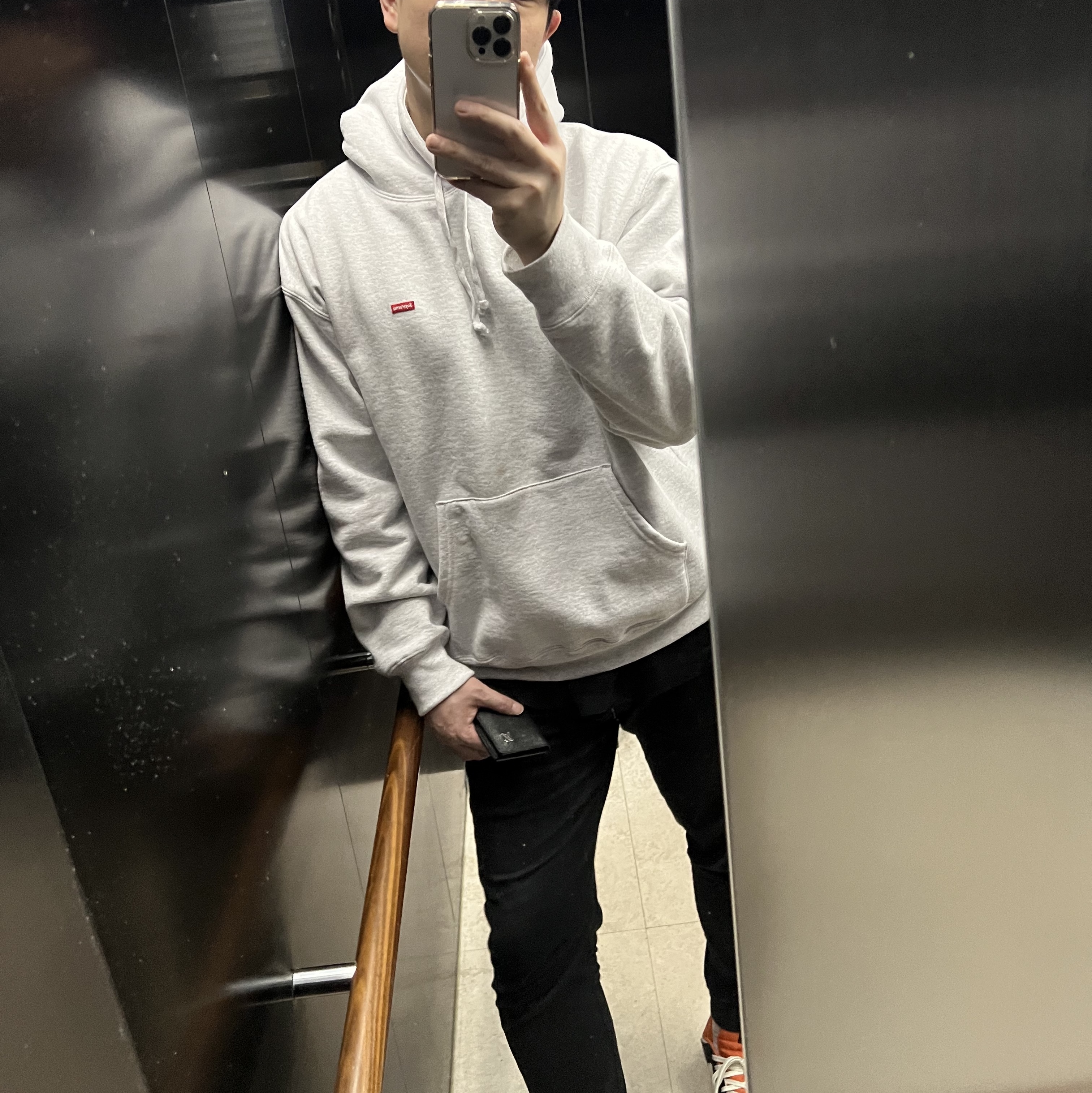 Supreme Small Box Hooded Sweatshirt Ash Grey - 23SS 착용 스타일