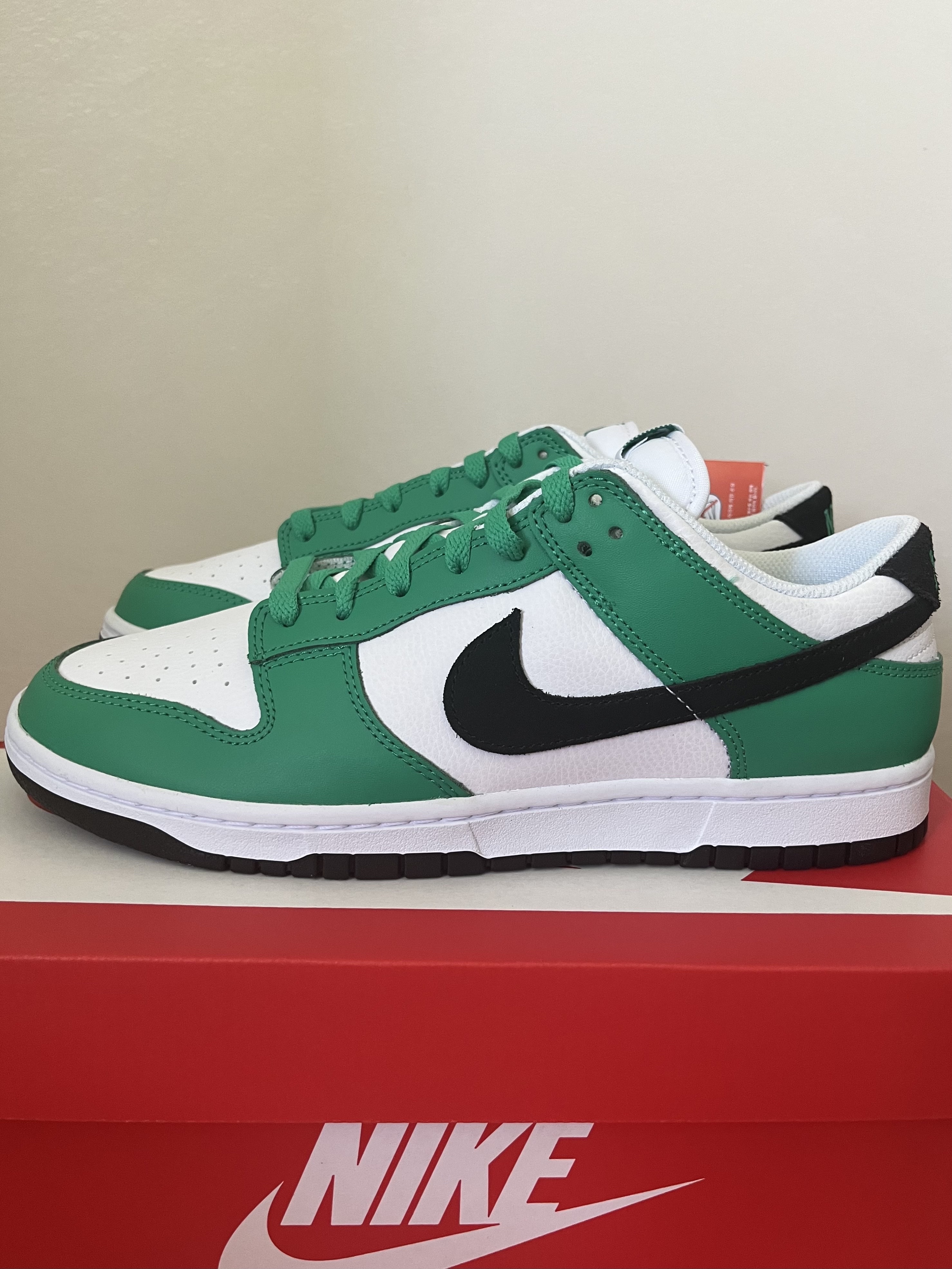 Nike Dunk Low White Green 착용 스타일 - 3