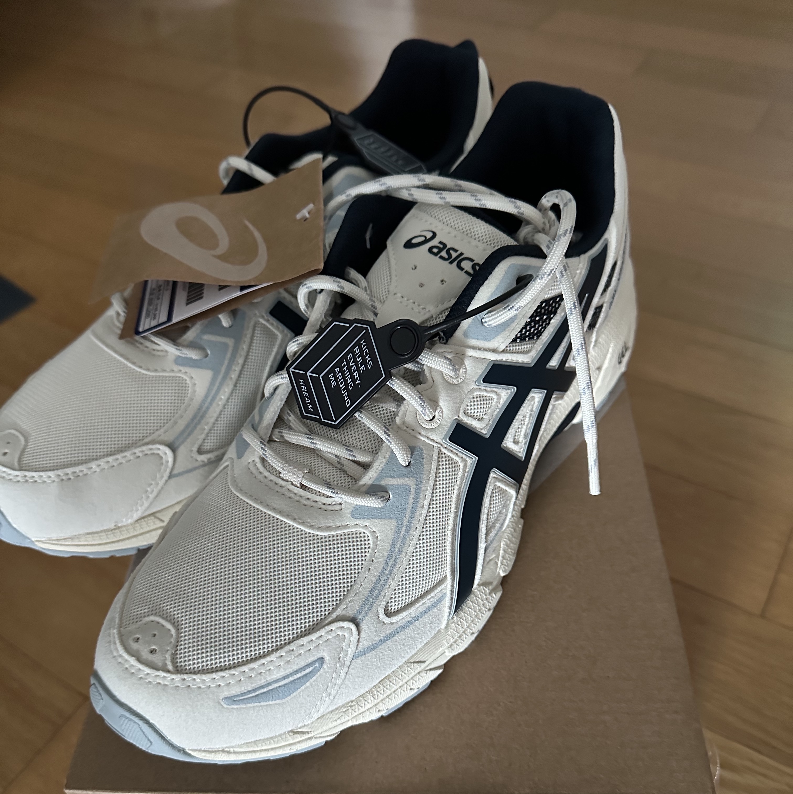 Asics Gel-Venture 6 SPS Birch French Blue 착용 스타일