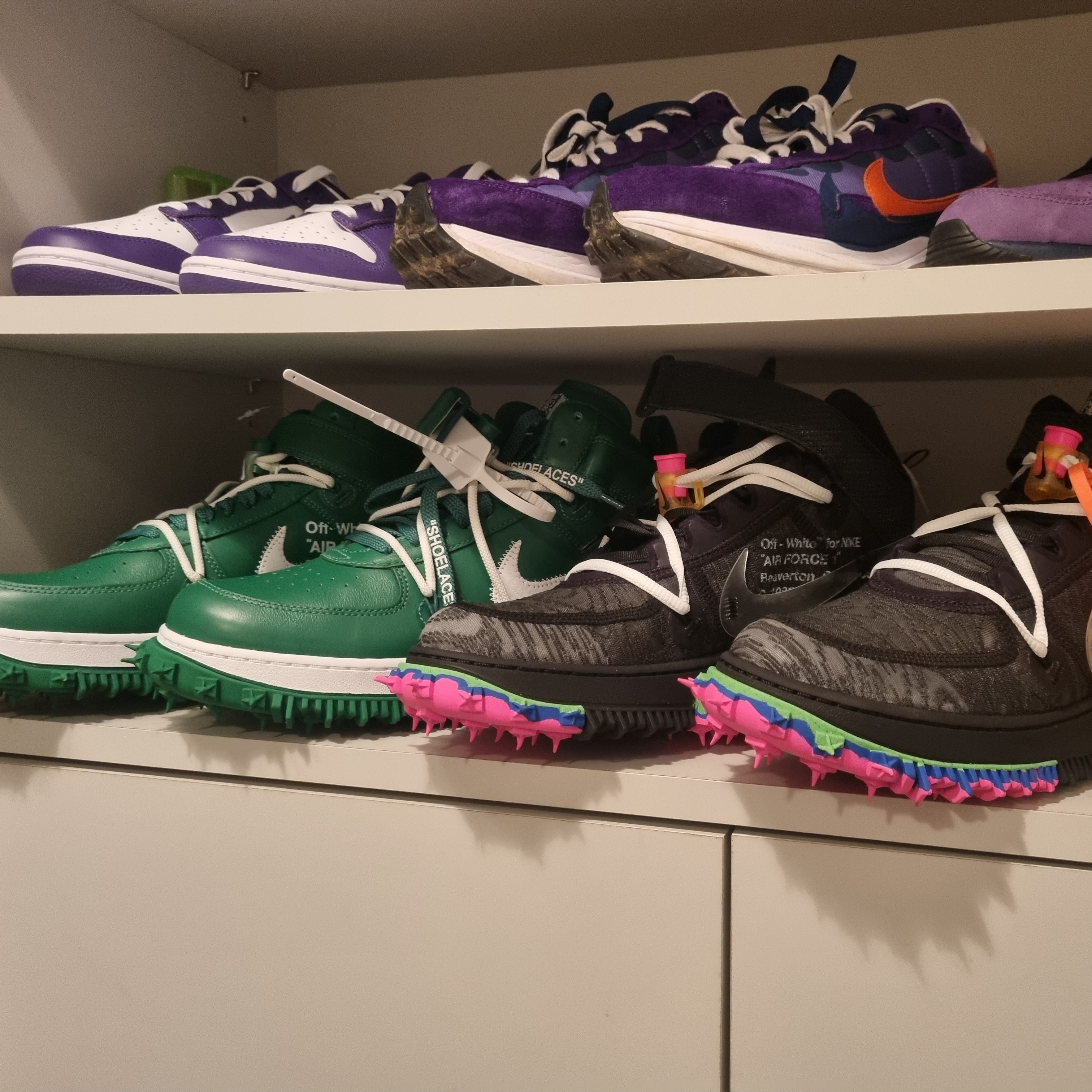 Nike x Off-White Air Force 1 Mid SP Leather Pine Green, Nike x Off-White Air Force 1 Mid SP Black 착용 스타일