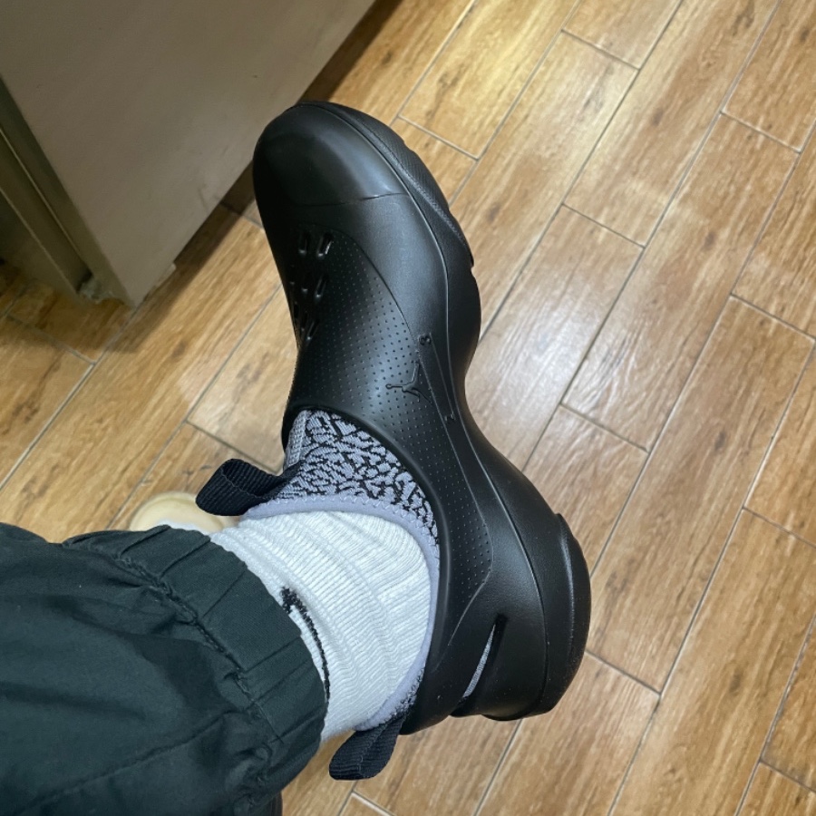 Jordan System .23 Black 착용 스타일 - 4