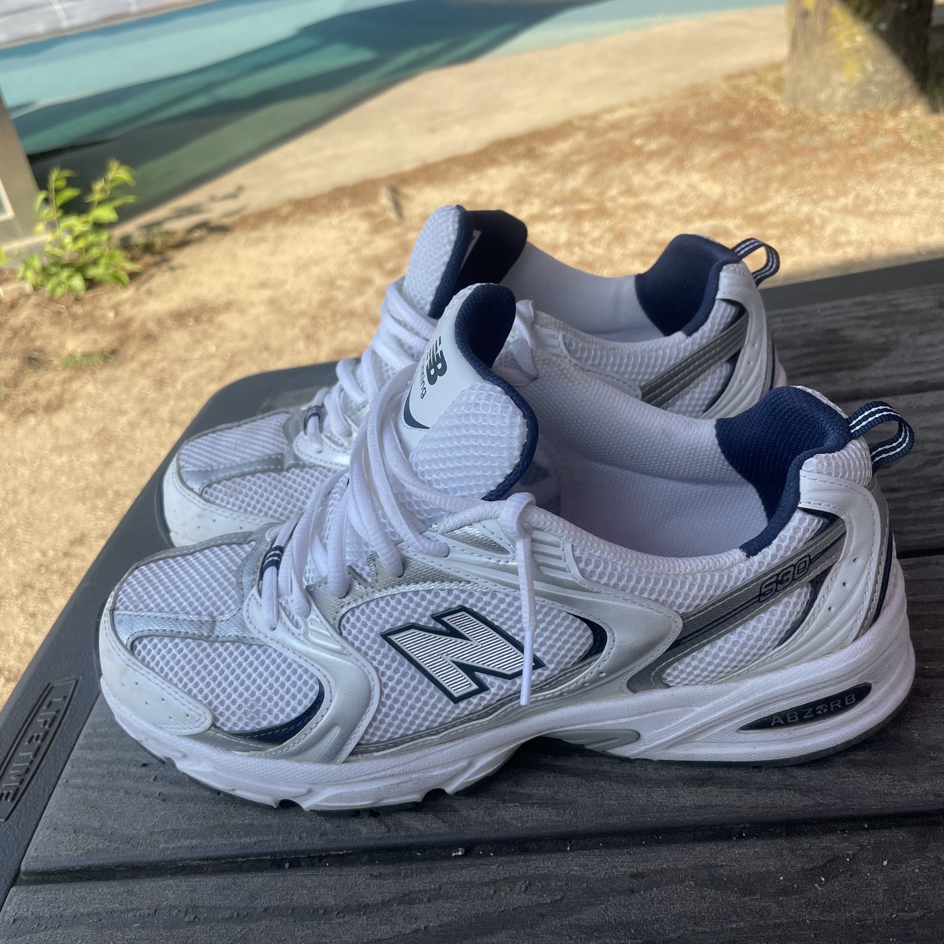 New Balance 530 White 착용 스타일