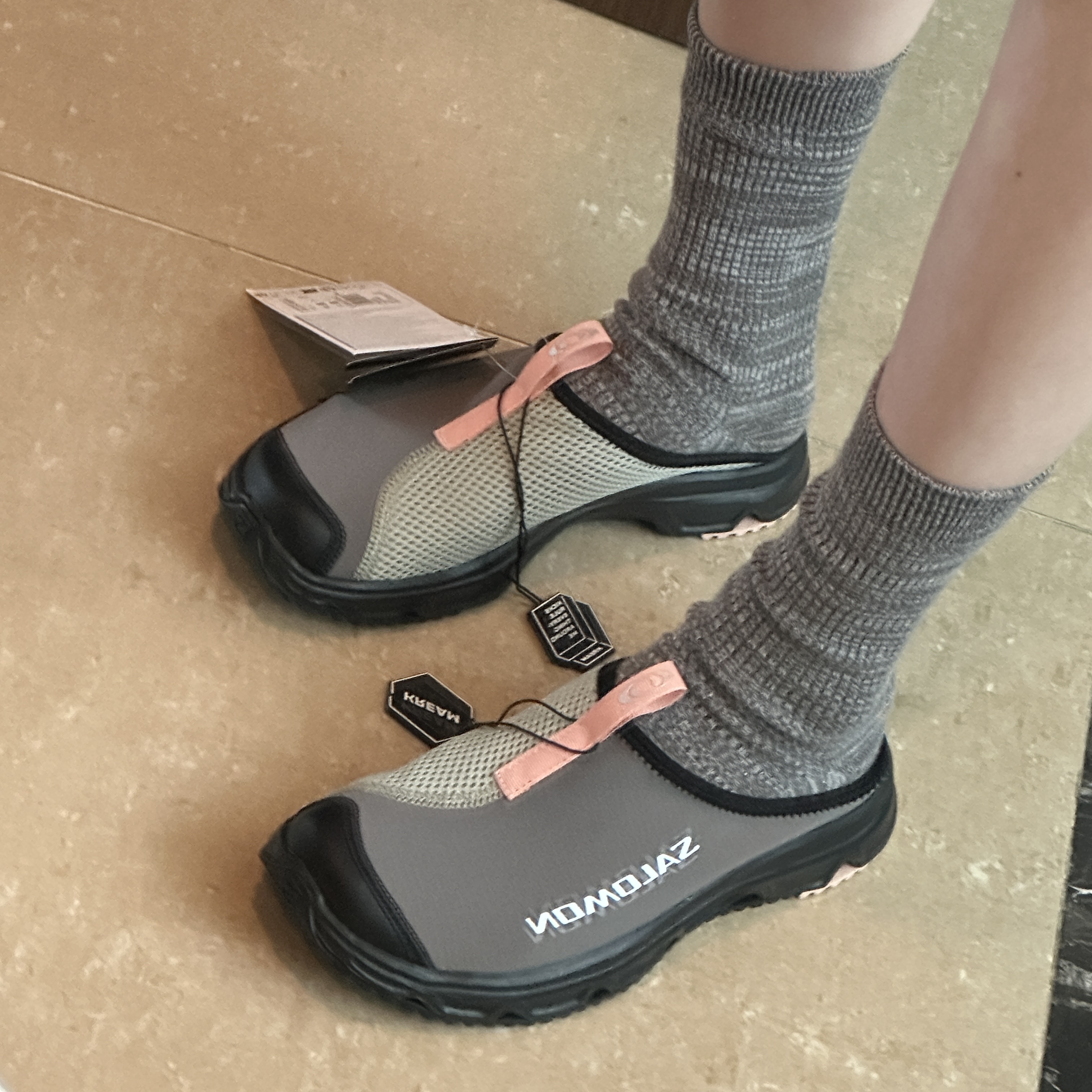 Salomon RX Slide 3.0 Pewter 착용 스타일 - 1
