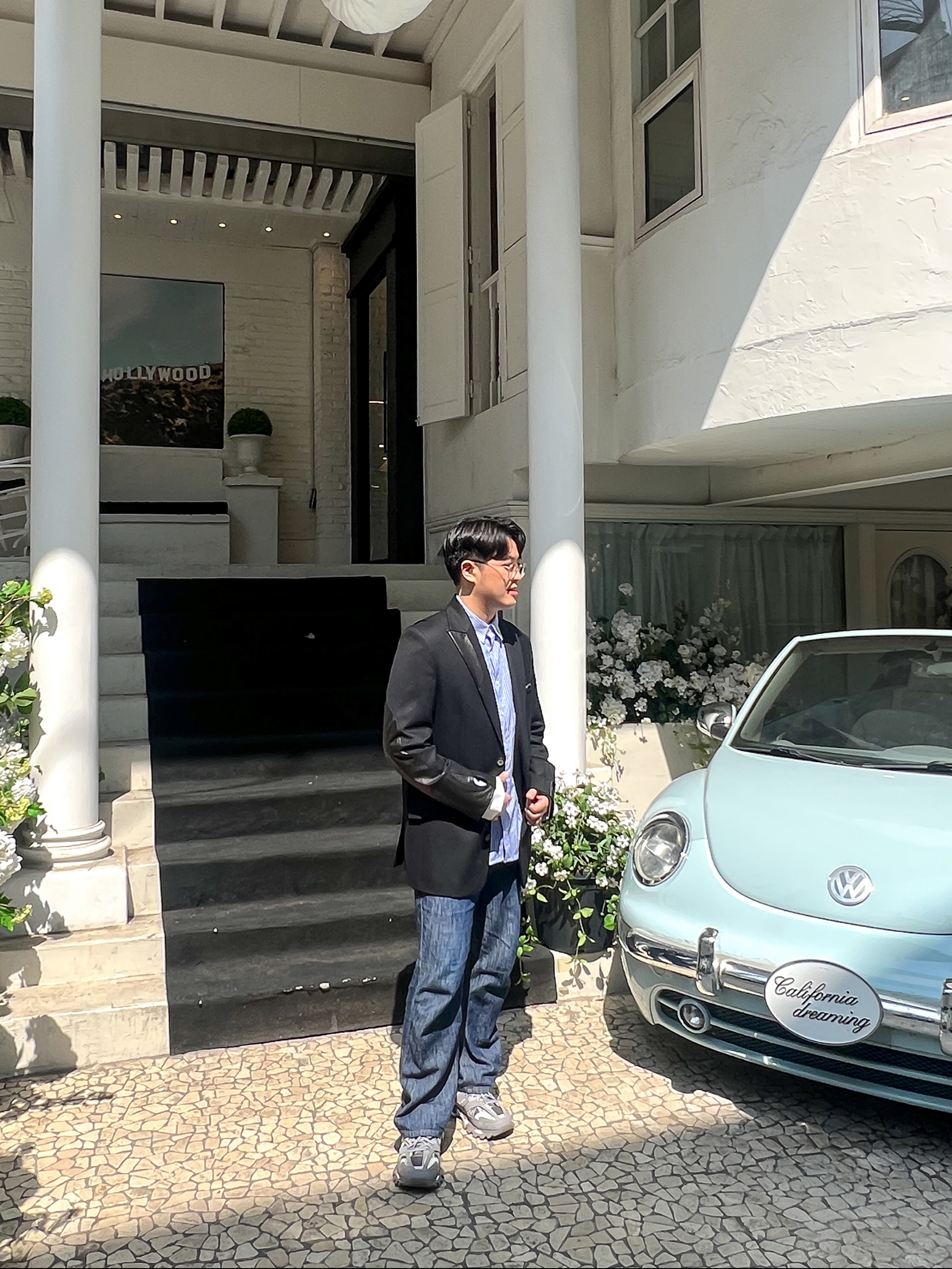 Balenciaga Track Sneakers Grey White 2019, Zara x Ader Error Oversize Blazer Navy 착용 스타일 - 2