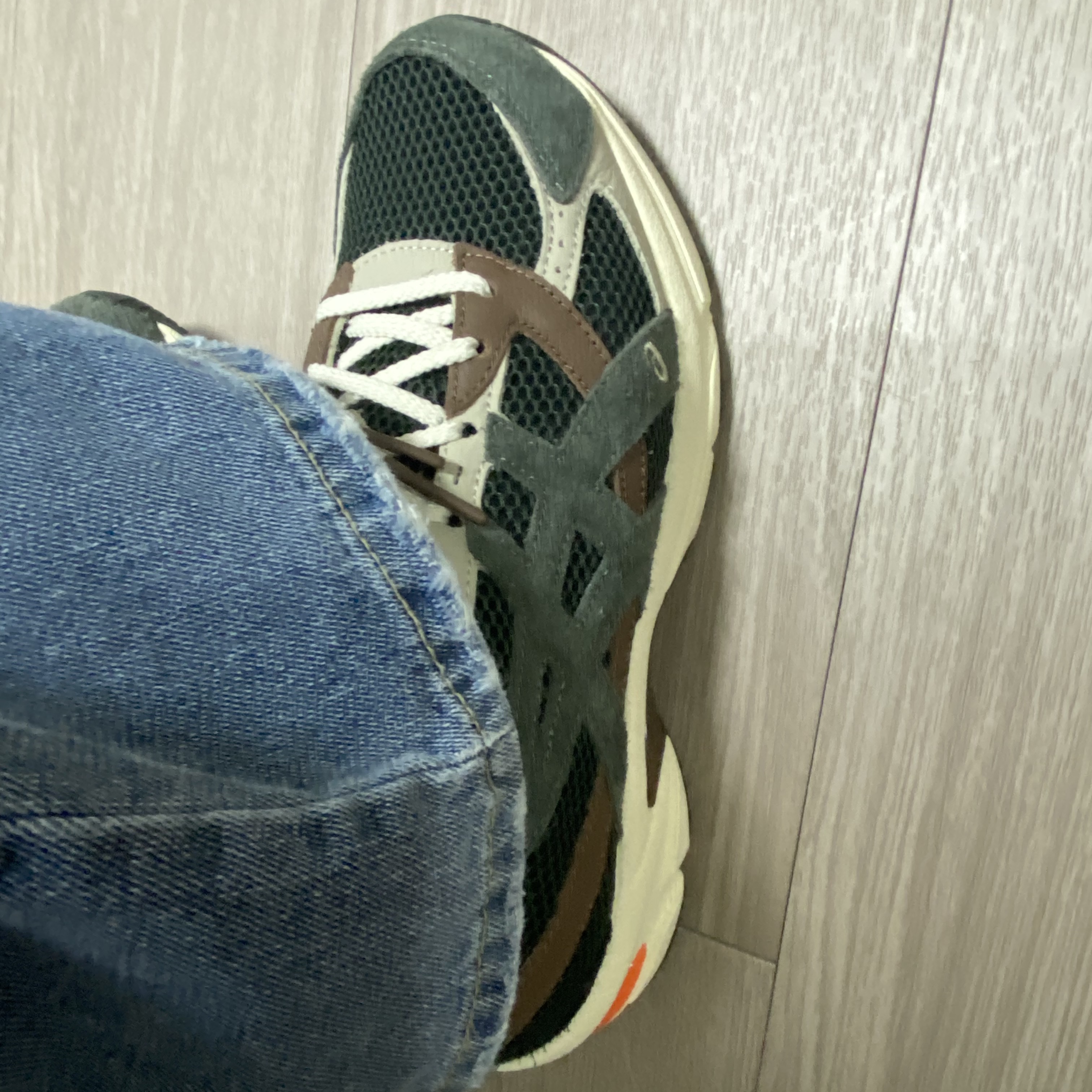Asics x Hal Studios Gel-1130 MK-II Forest 착용 스타일 - 5