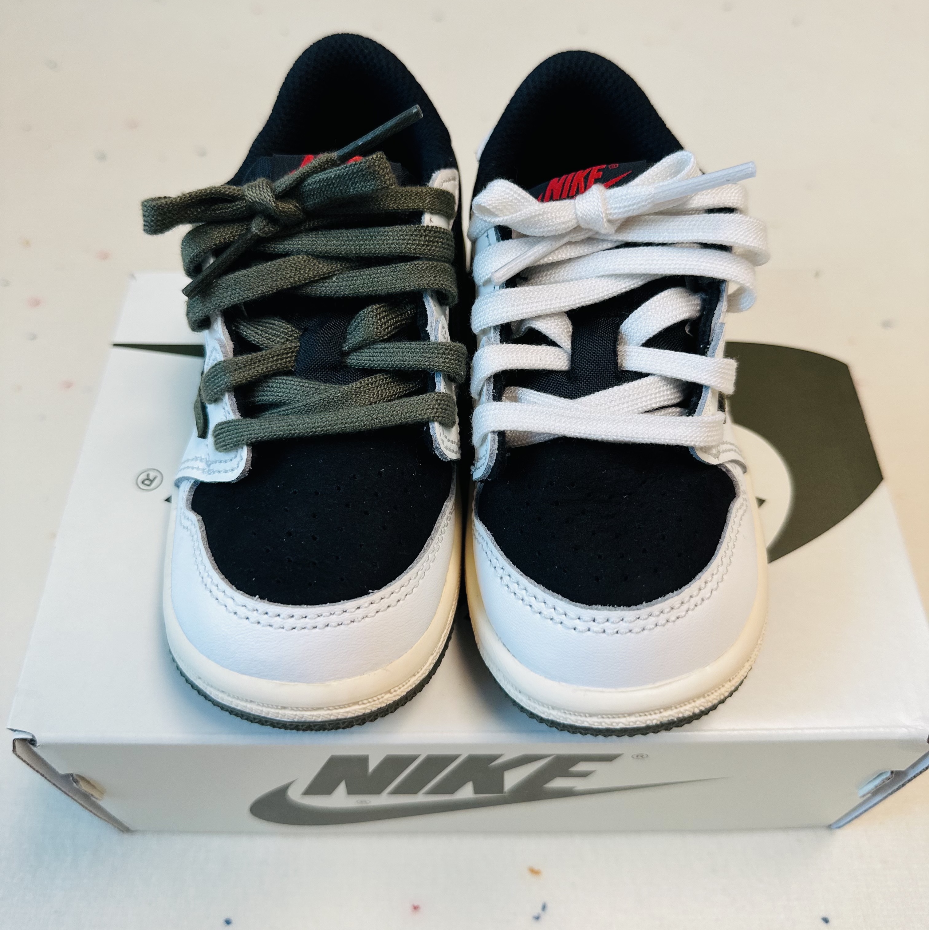 (TD) Jordan 1 x Travis Scott Retro Low OG SP Medium Olive, (PS) Jordan 1 x Travis Scott Retro Low OG SP Medium Olive 착용 스타일 - 3