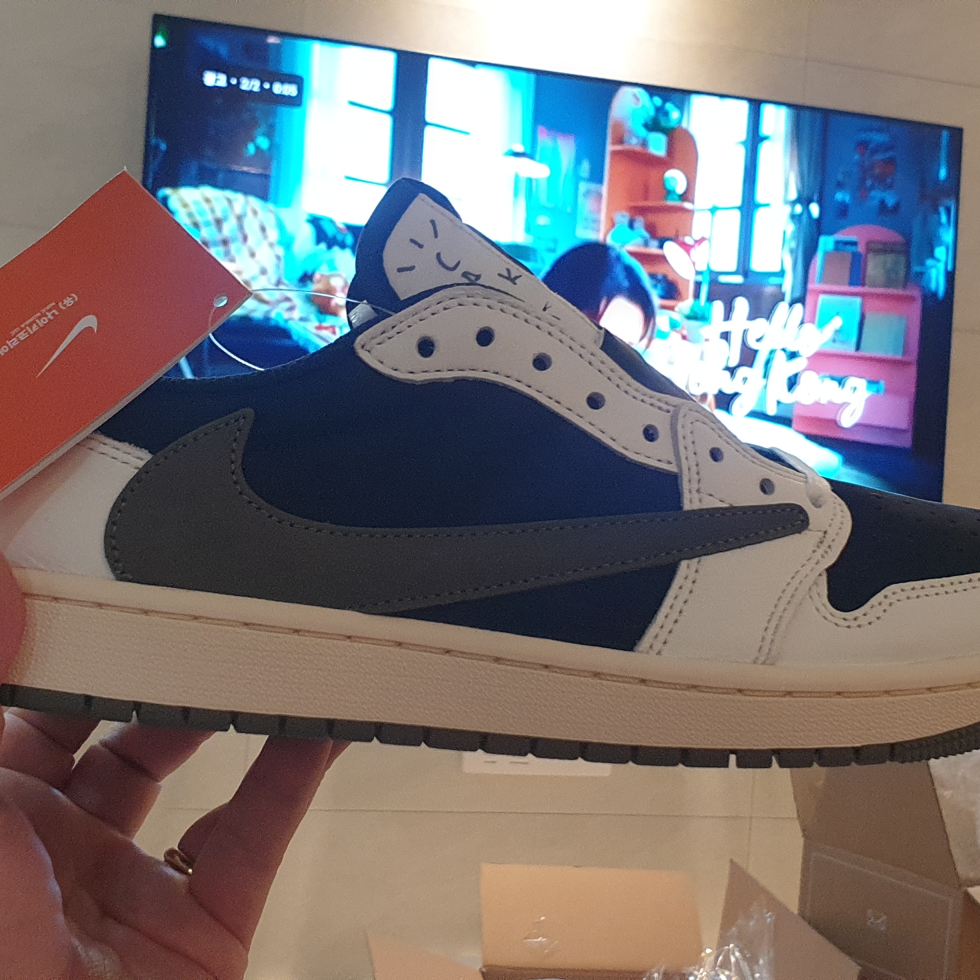 (W) Jordan 1 x Travis Scott Retro Low OG SP Medium Olive 착용 스타일
