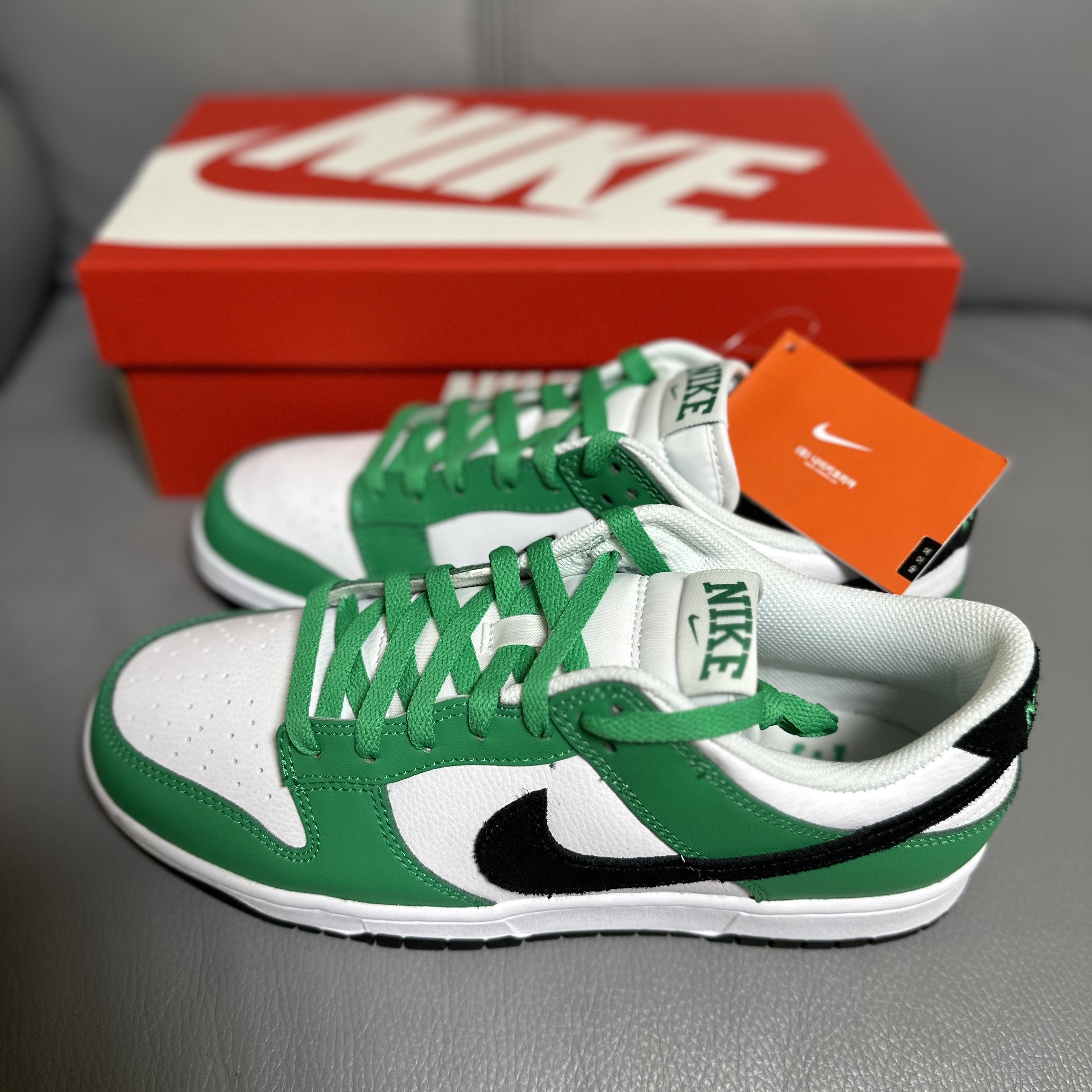 Nike Dunk Low White Green 착용 스타일
