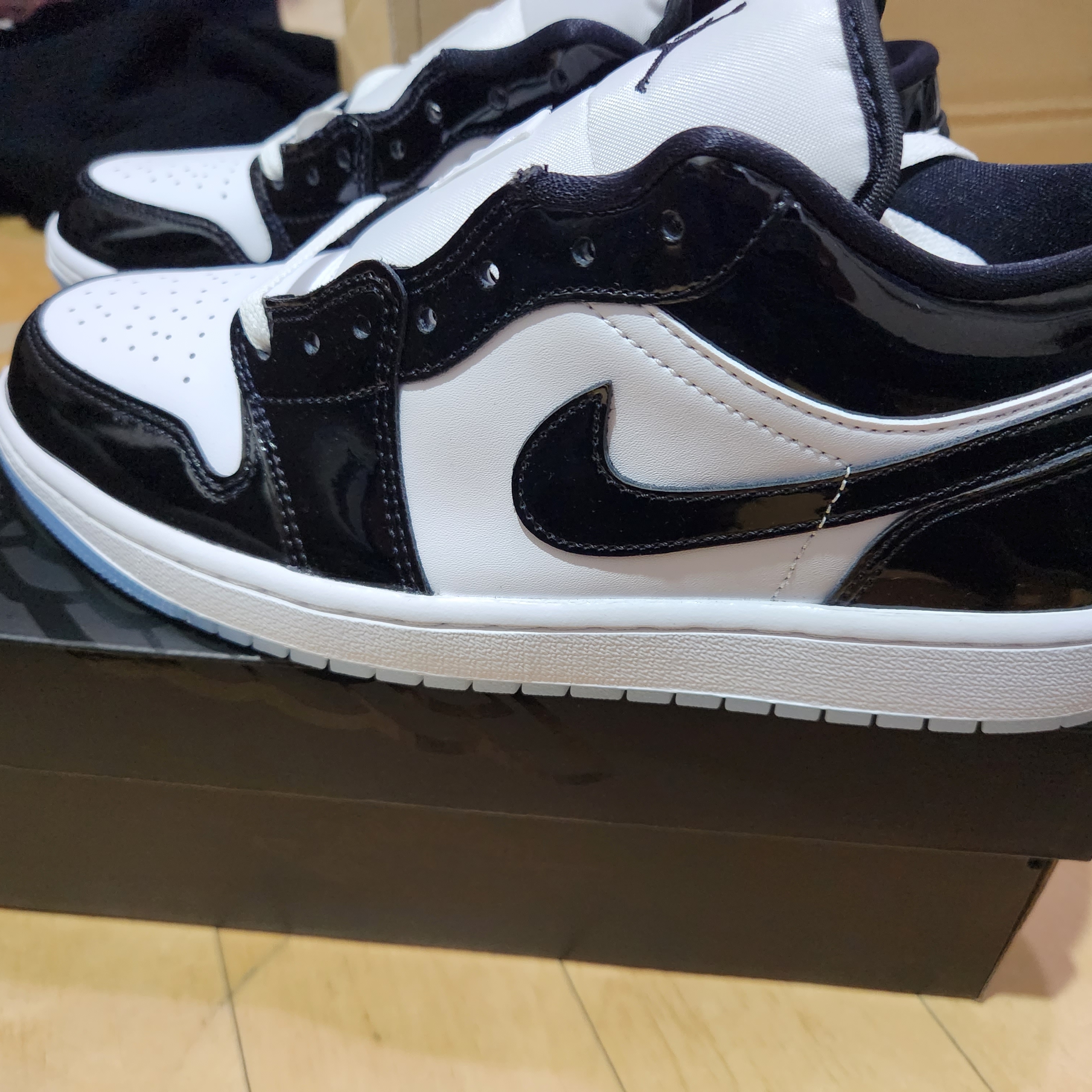 Jordan 1 Low SE Concord 착용 스타일 - 2