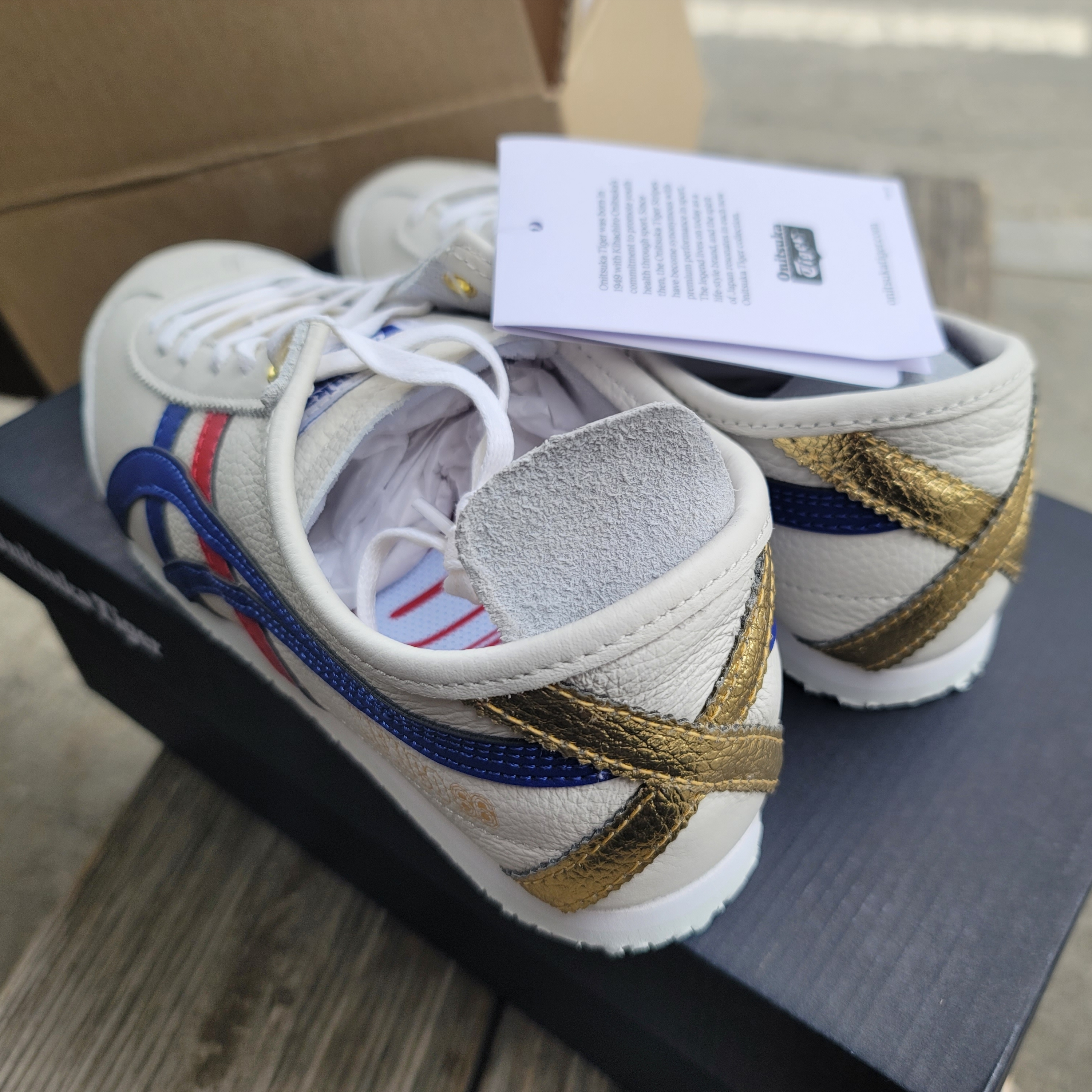 Onitsuka Tiger Mexico 66 White Dark Blue 착용 스타일 - 3