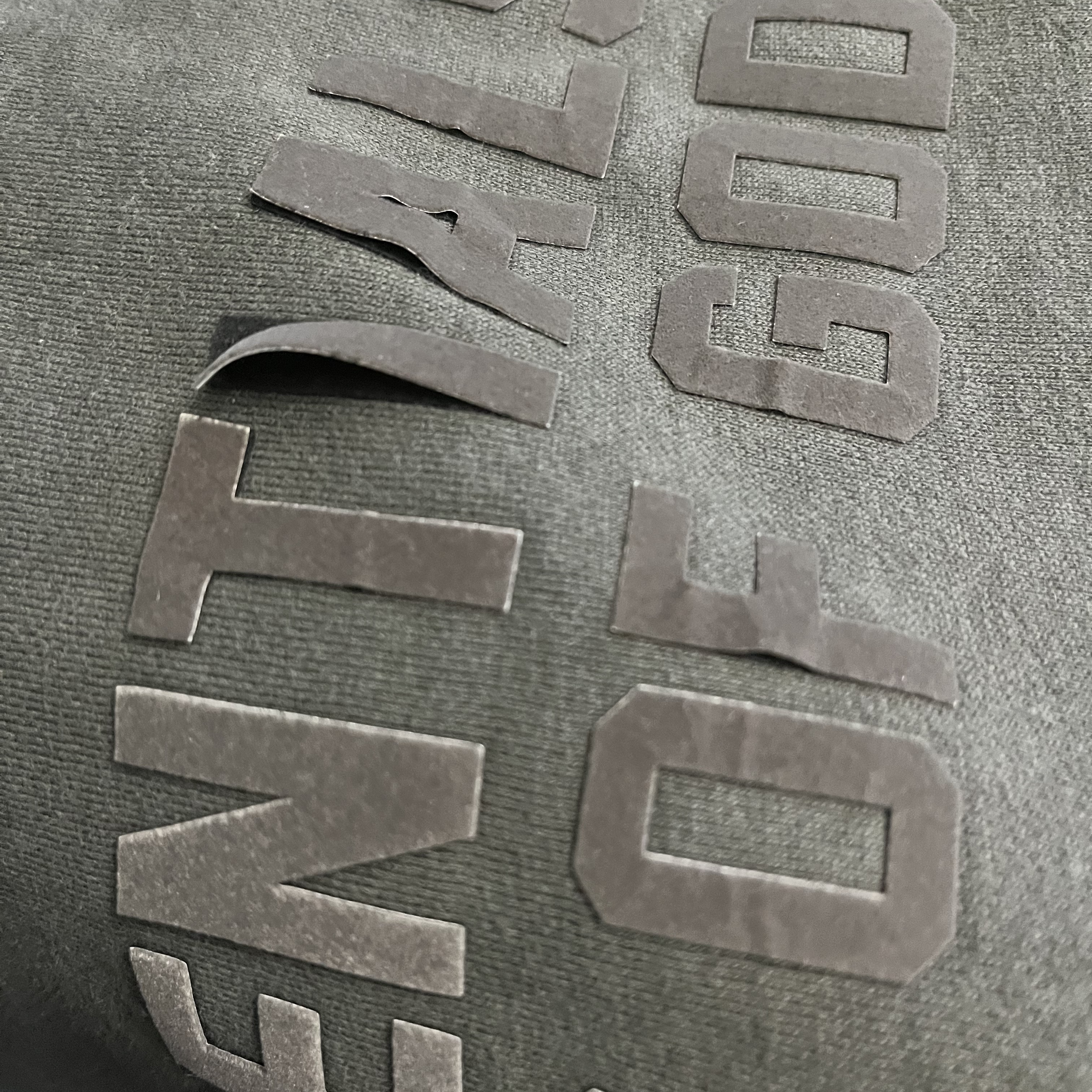 Essentials Hoodie Off Black - 22FW 착용 스타일