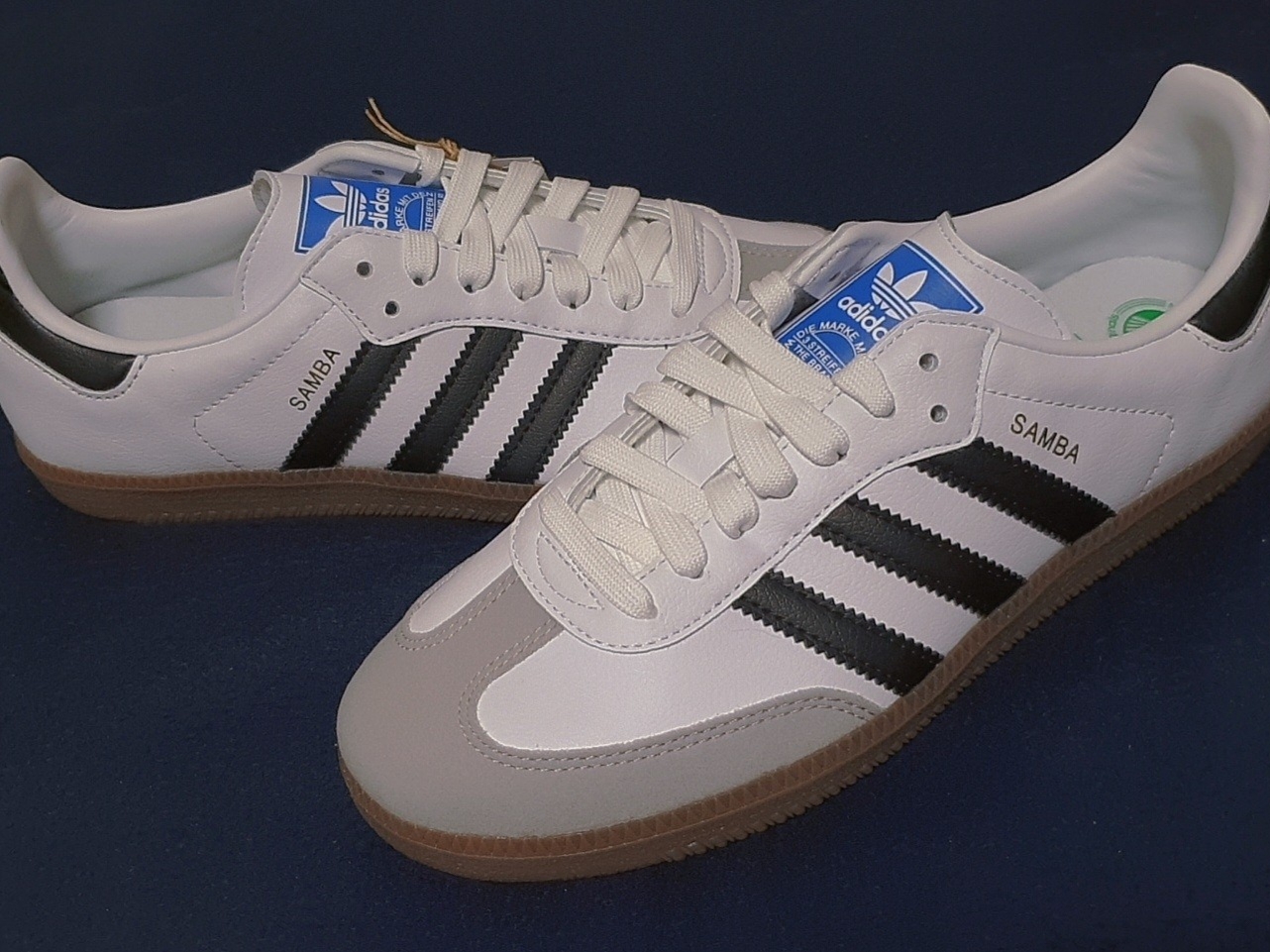 Adidas Samba Vegan White Black 착용 스타일