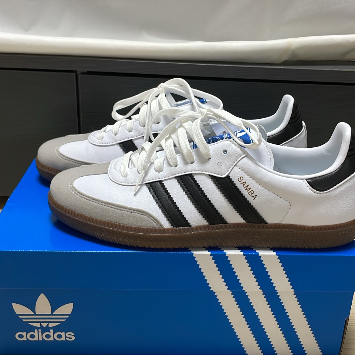 Adidas Samba Vegan White Black 착용 스타일