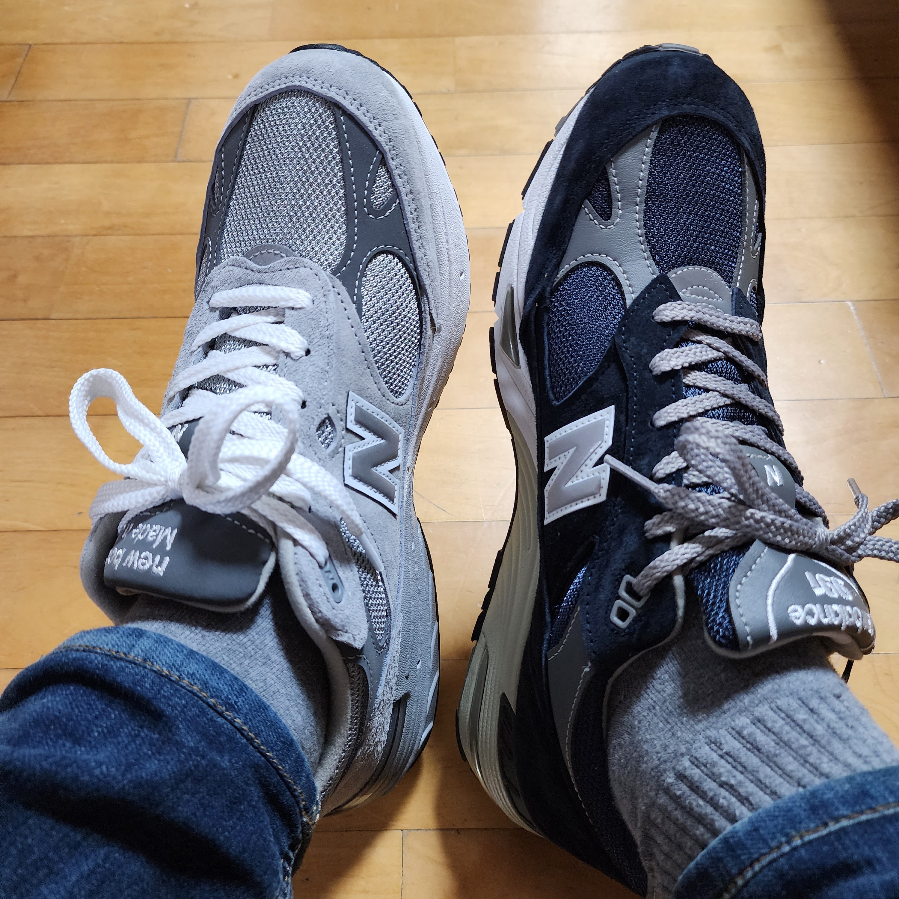 New Balance 991 Made in UK Navy, New Balance 993 Made in USA Grey - D Standard 착용 스타일 - 2
