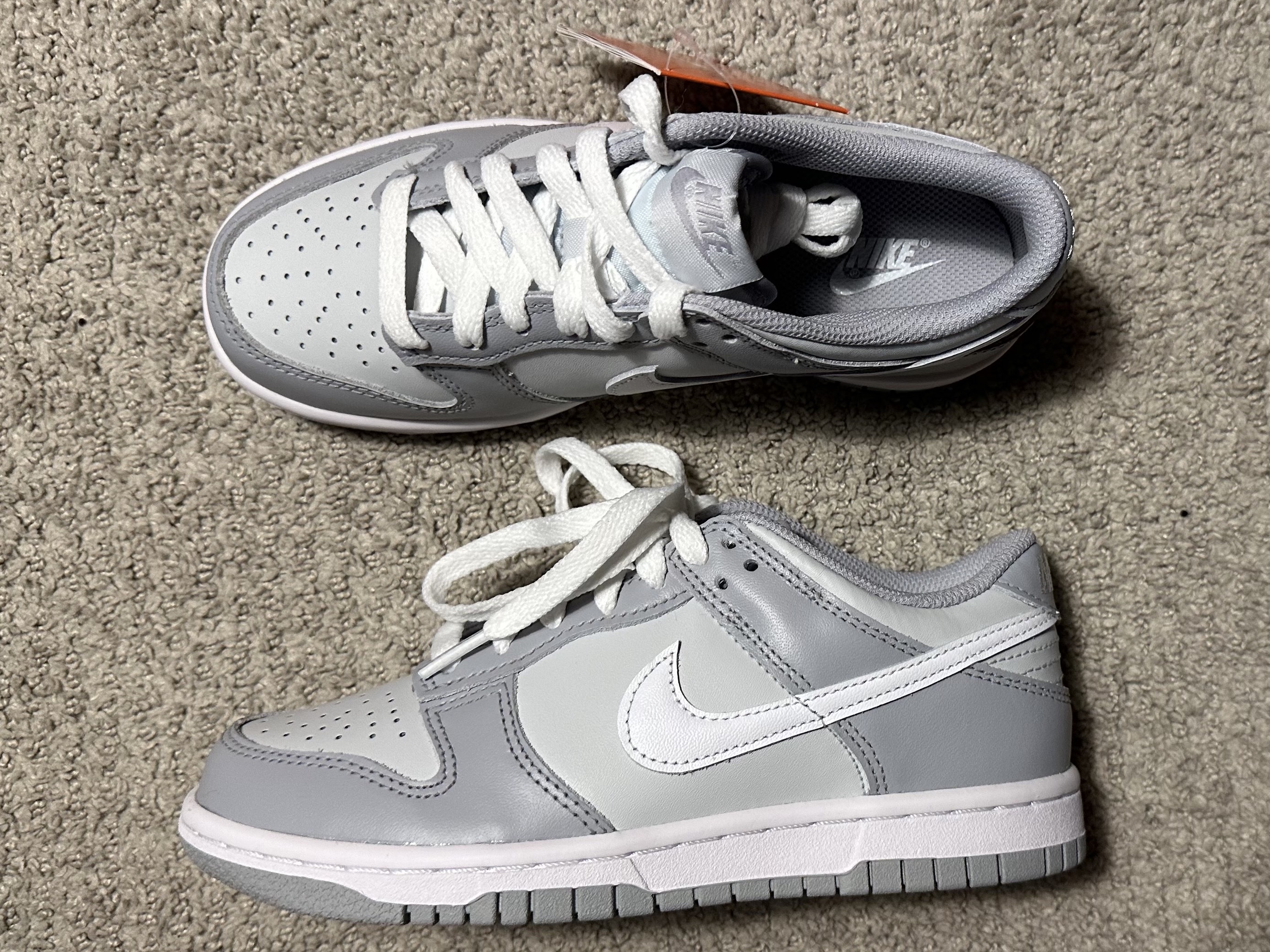 (GS) Nike Dunk Low Wolf Grey 착용 스타일 - 2