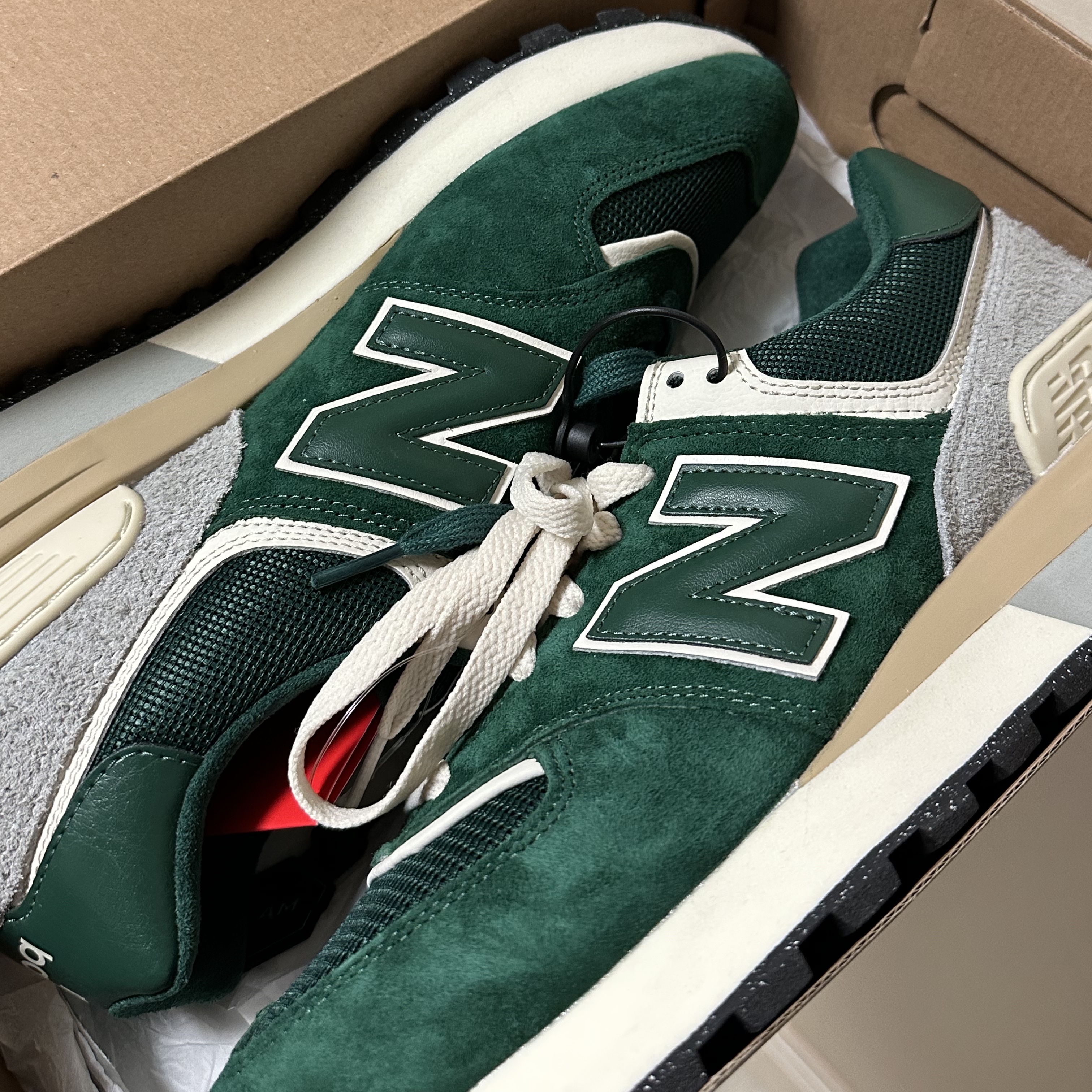 New Balance 574 Legacy Green 착용 스타일 - 2