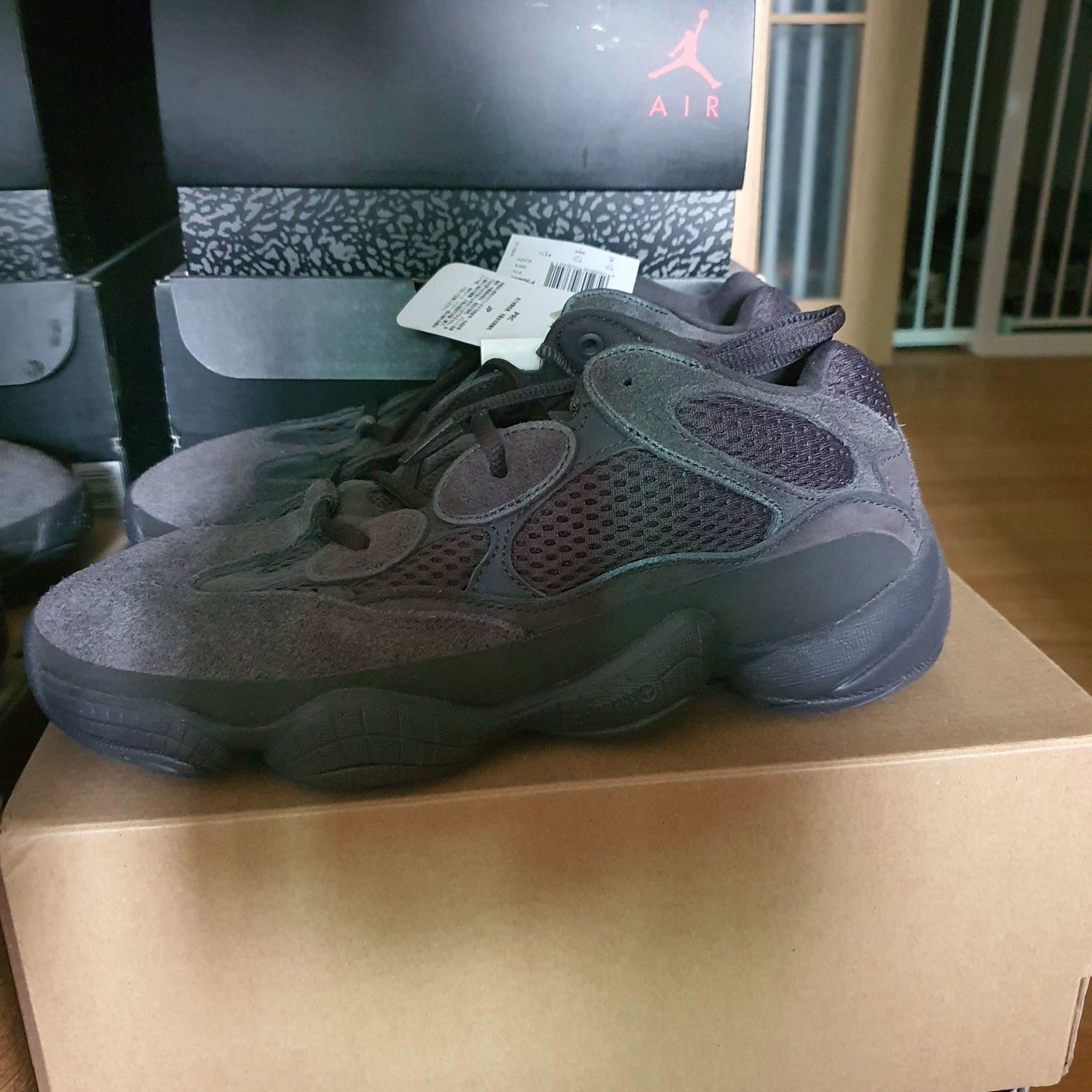 Adidas Yeezy 500 Utility Black 2018/2020 착용 스타일