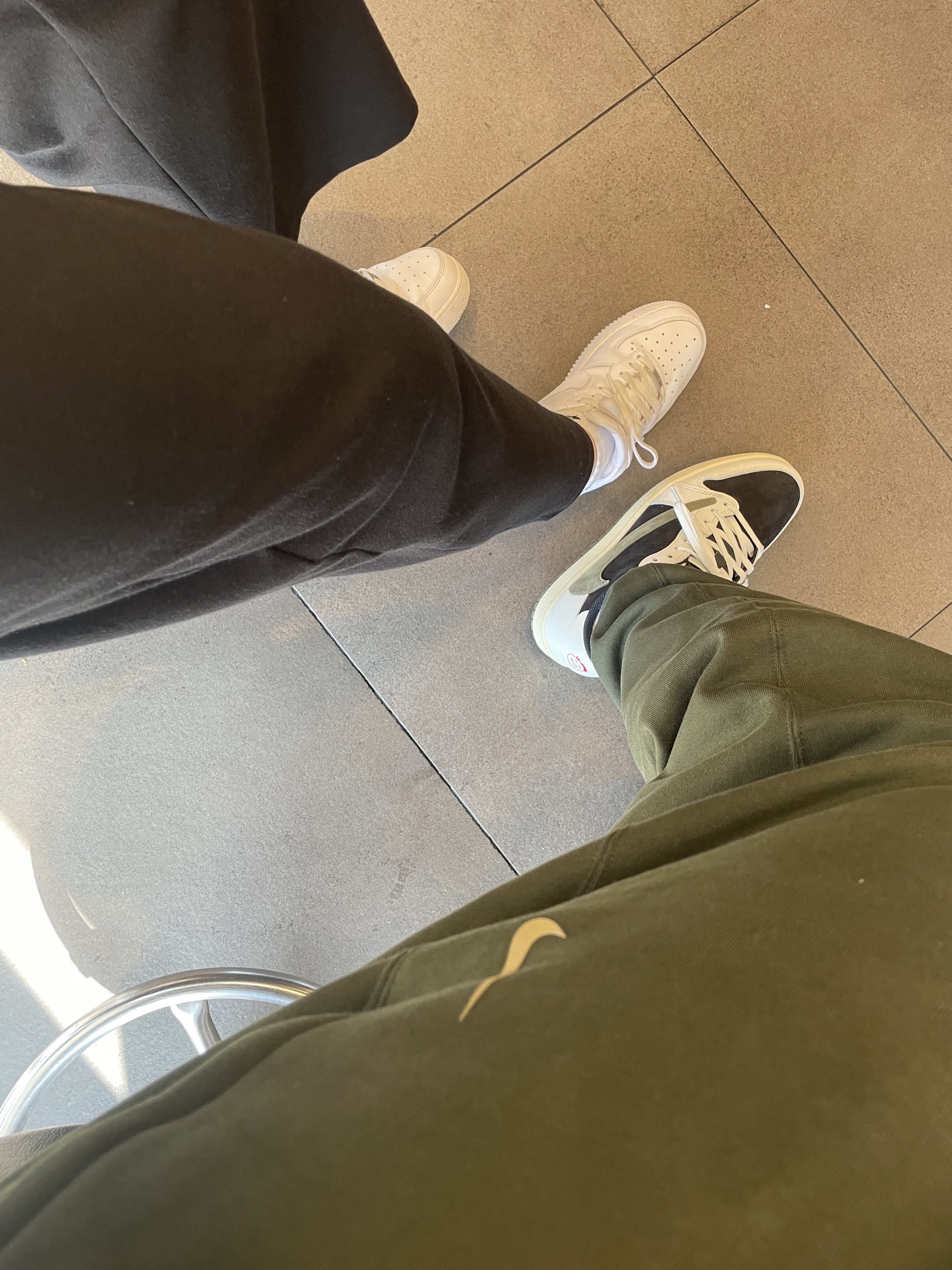 (W) Nike Air Force 1 '07 Low White, Nike x Billie Eilish NRG Fleece Pants Sequoia - Asia 착용 스타일