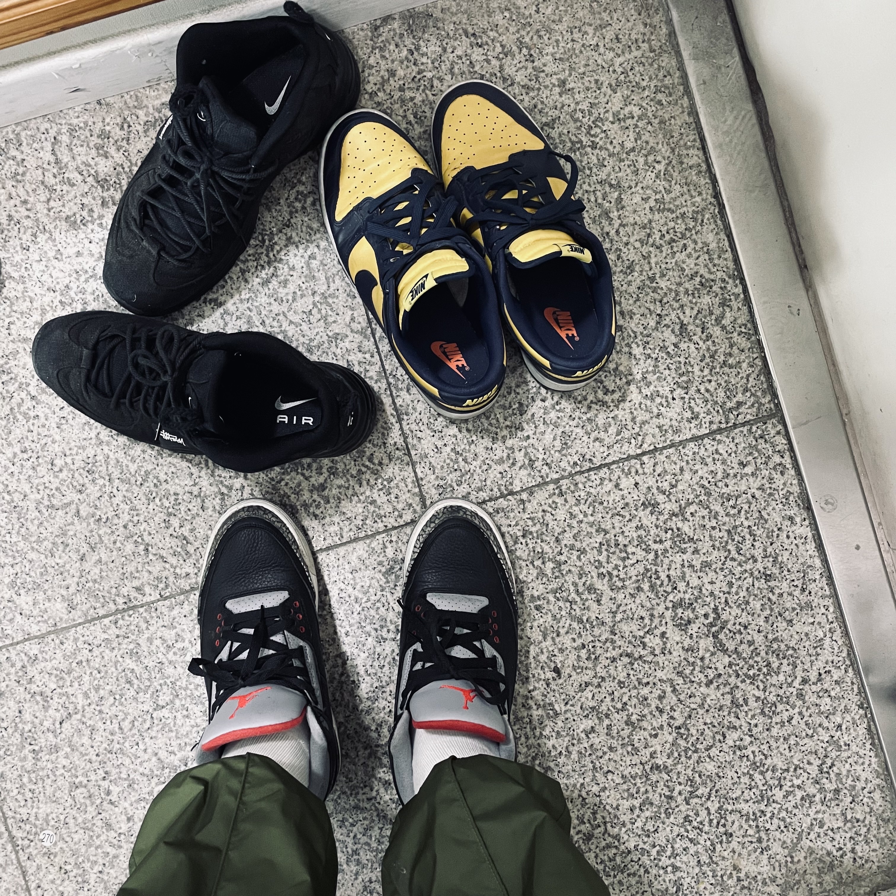 Jordan 3 Retro OG Black Cement 2018, Nike Dunk Low Retro Varsity Maize 착용 스타일