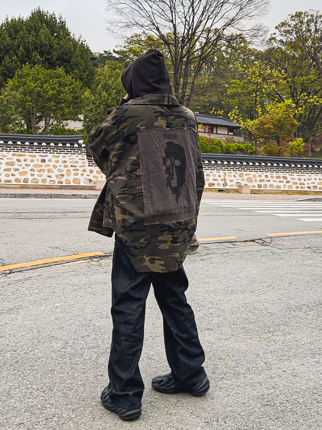 Undermycar Niop Camouflage Over Fit Shirt Iguana - 23SS 착용 스타일 - 1