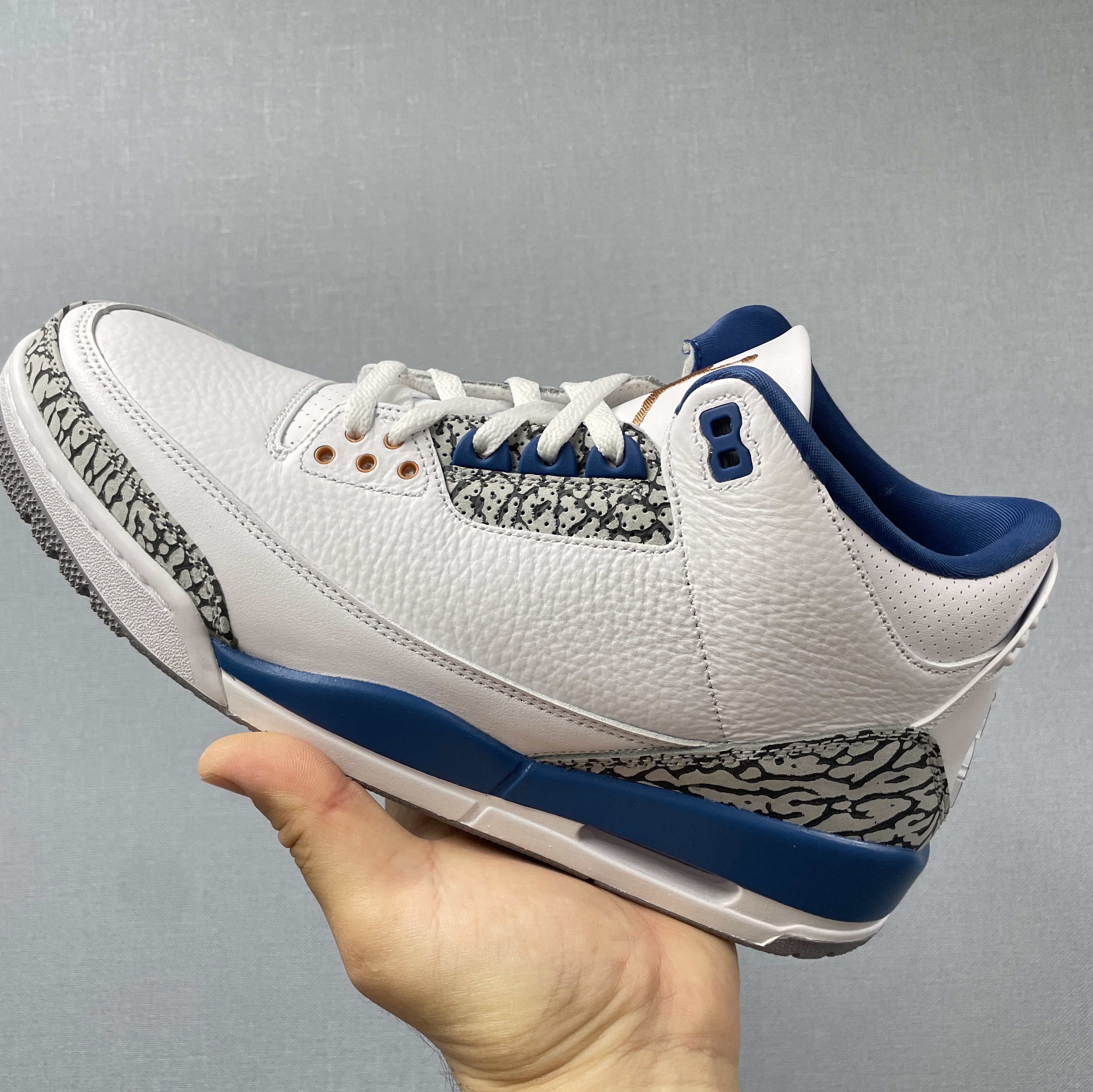 Jordan 3 Retro True Blue and Copper 착용 스타일 - 1