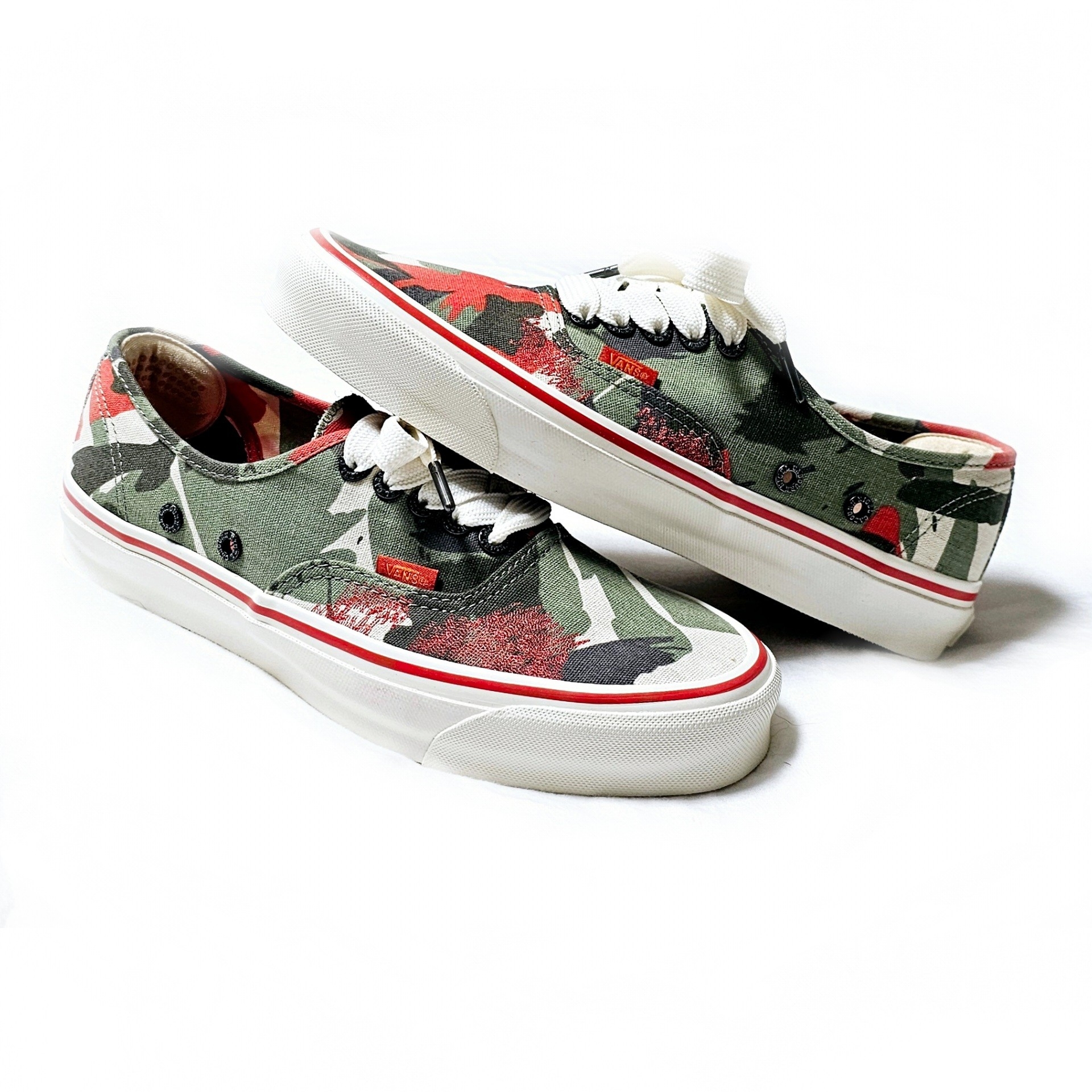 Vans Vault x Nigel Cabourn OG Authentic LX Army Green Camo 착용 스타일 - 2