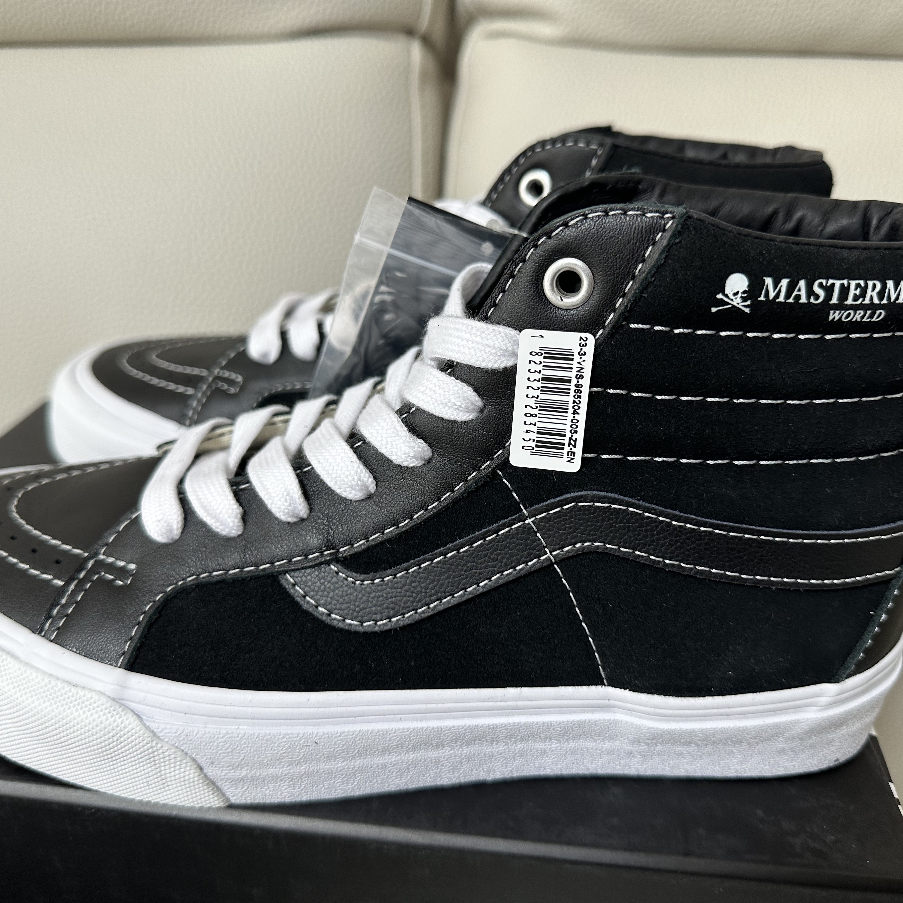 Vans Vault x Mastermind SK8-Hi Reissue VLT LX Black 착용 스타일 - 2