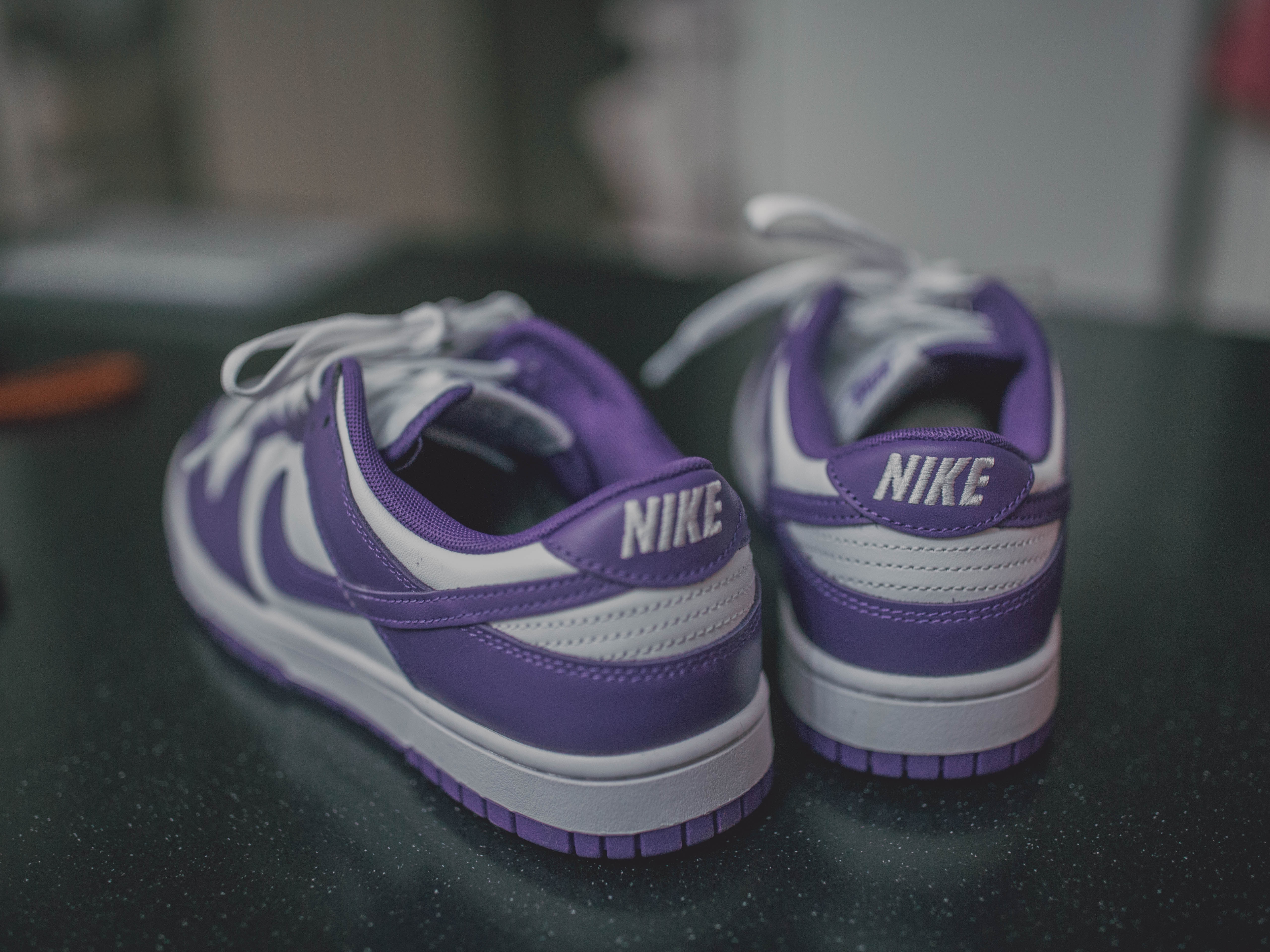 Nike Dunk Low Retro Championship Court Purple 착용 스타일 - 2