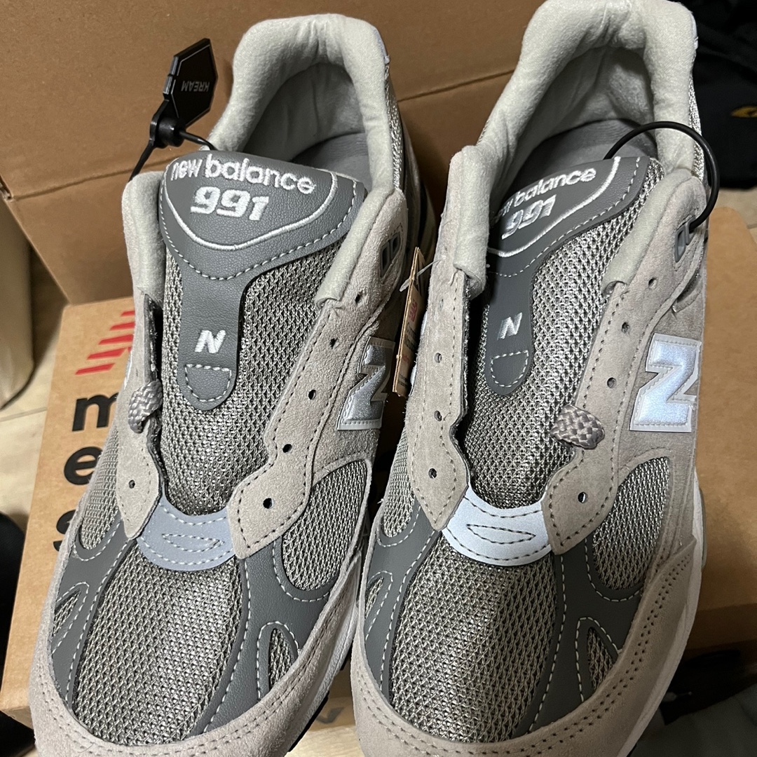 New Balance 991 Made in UK Grey 착용 스타일