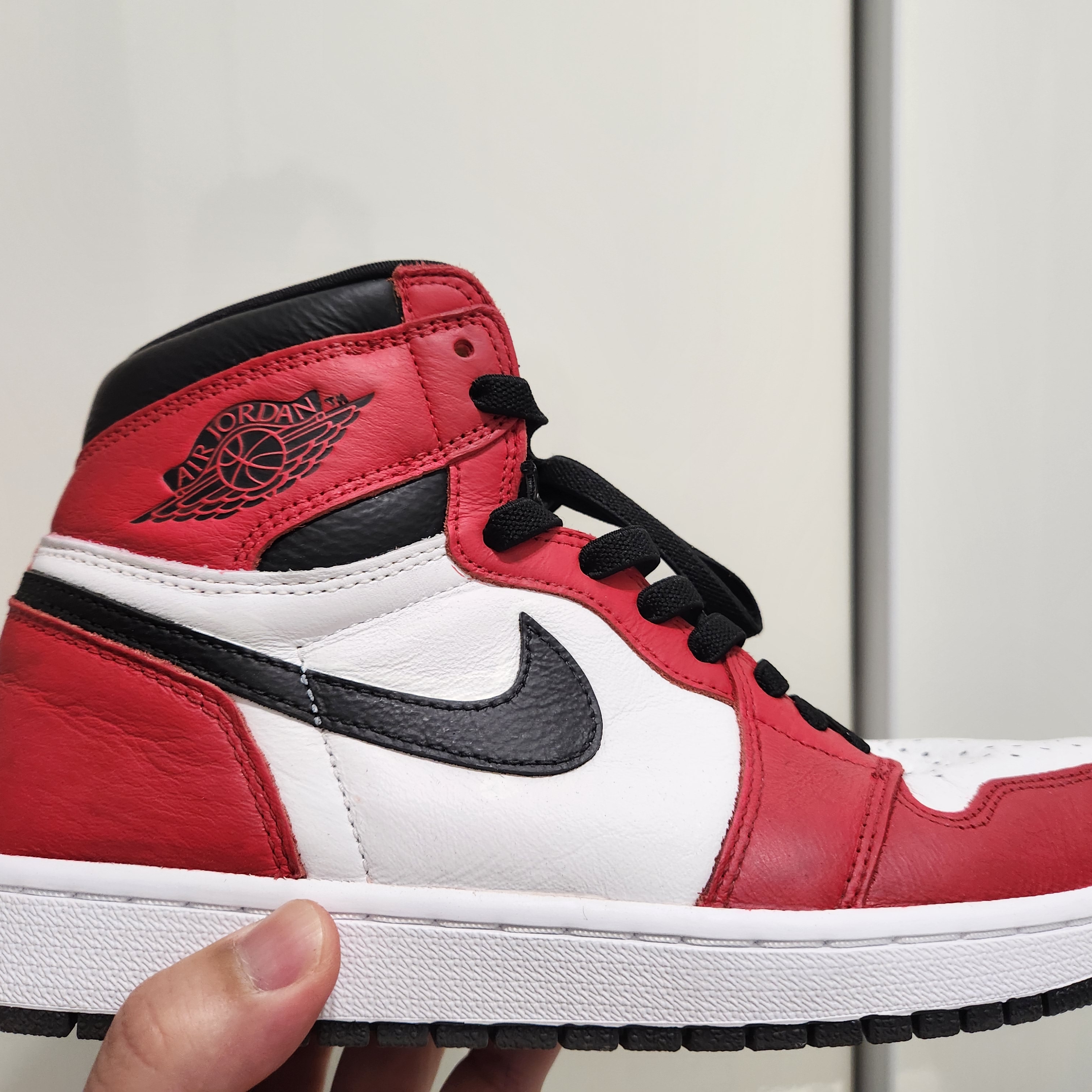 Jordan 1 Retro High OG Light Fusion Red 착용 스타일