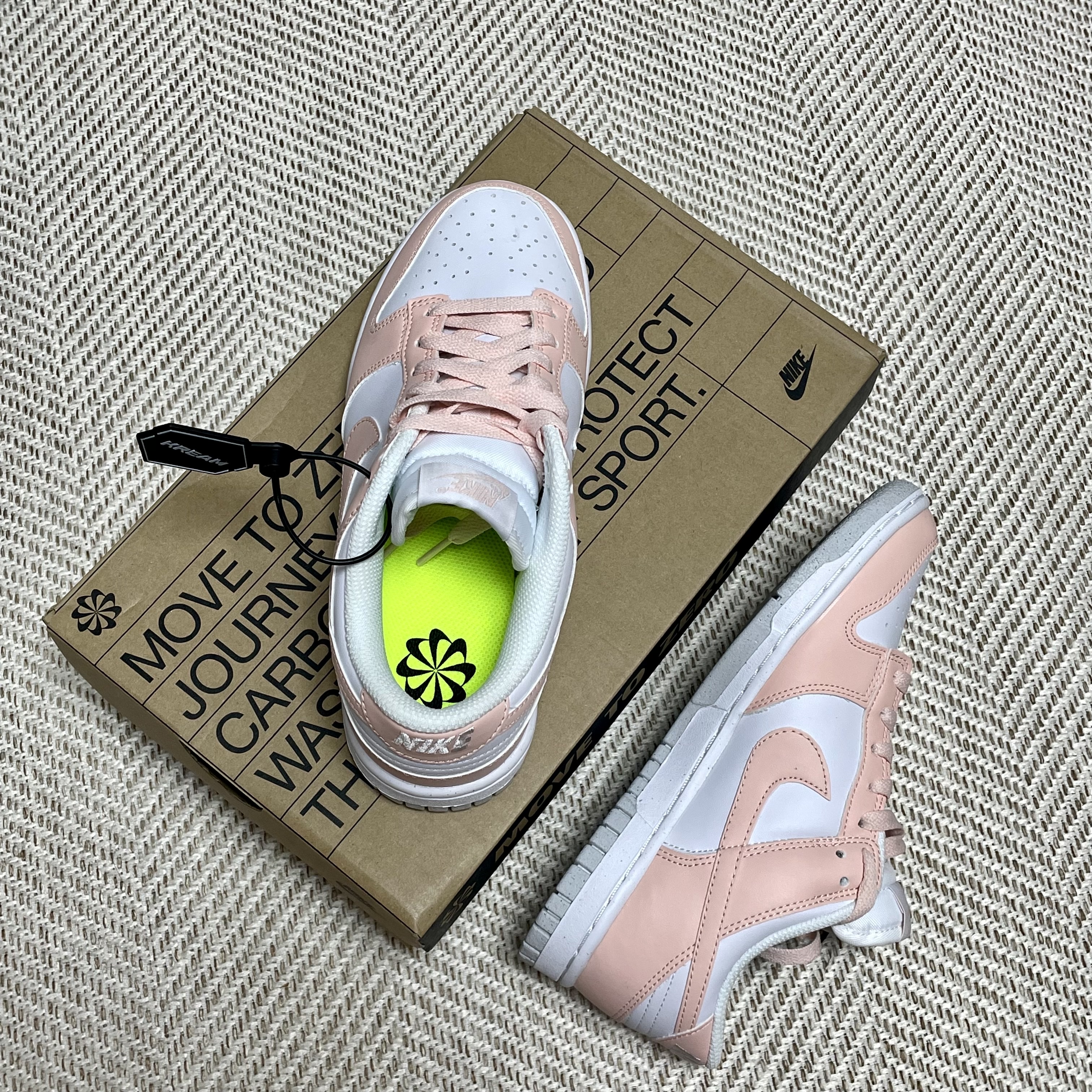 (W) Nike Dunk Low Next Nature Pale Coral 착용 스타일 - 2