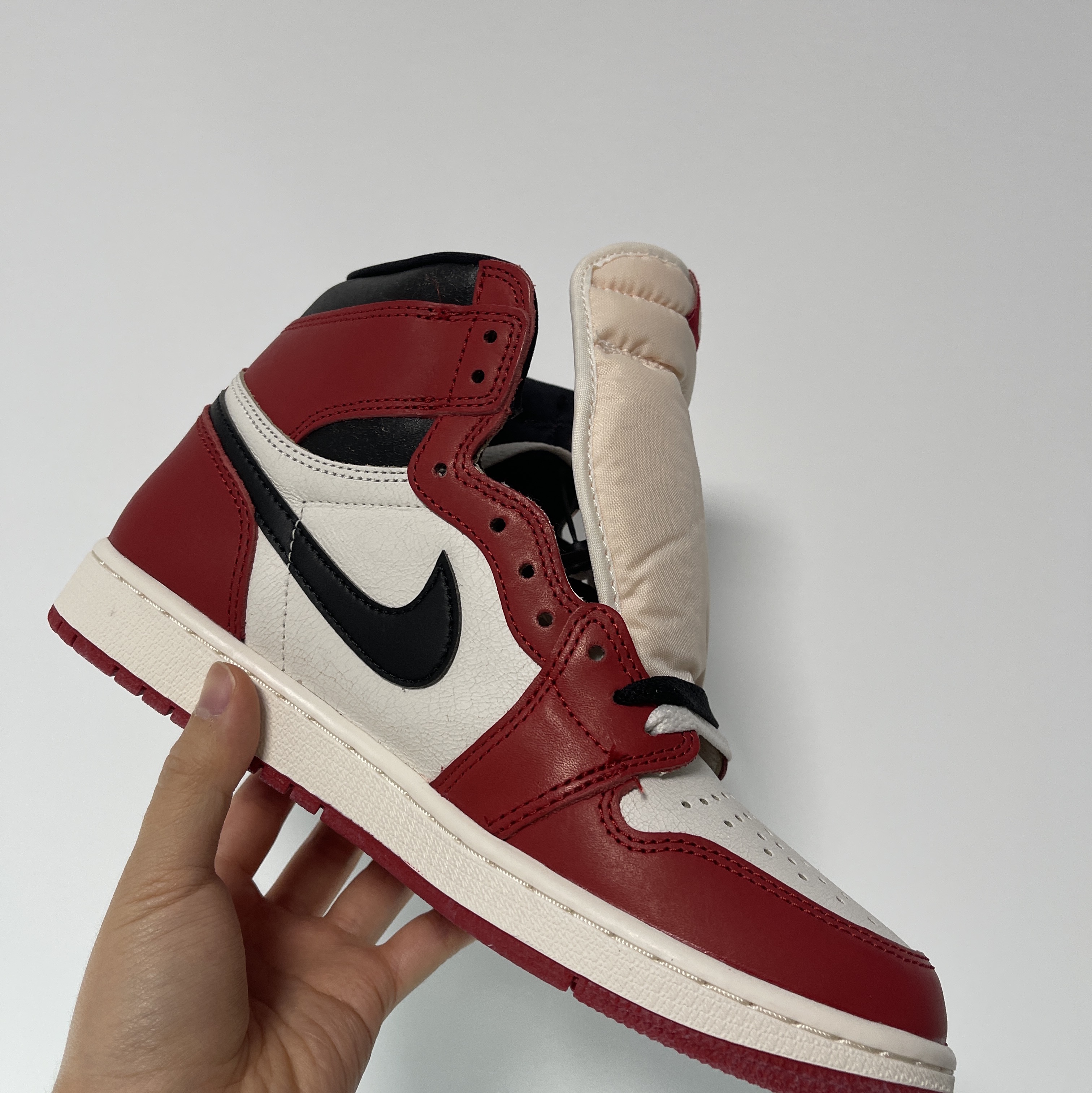 Jordan 1 Retro High OG Chicago 2022 착용 스타일 - 1