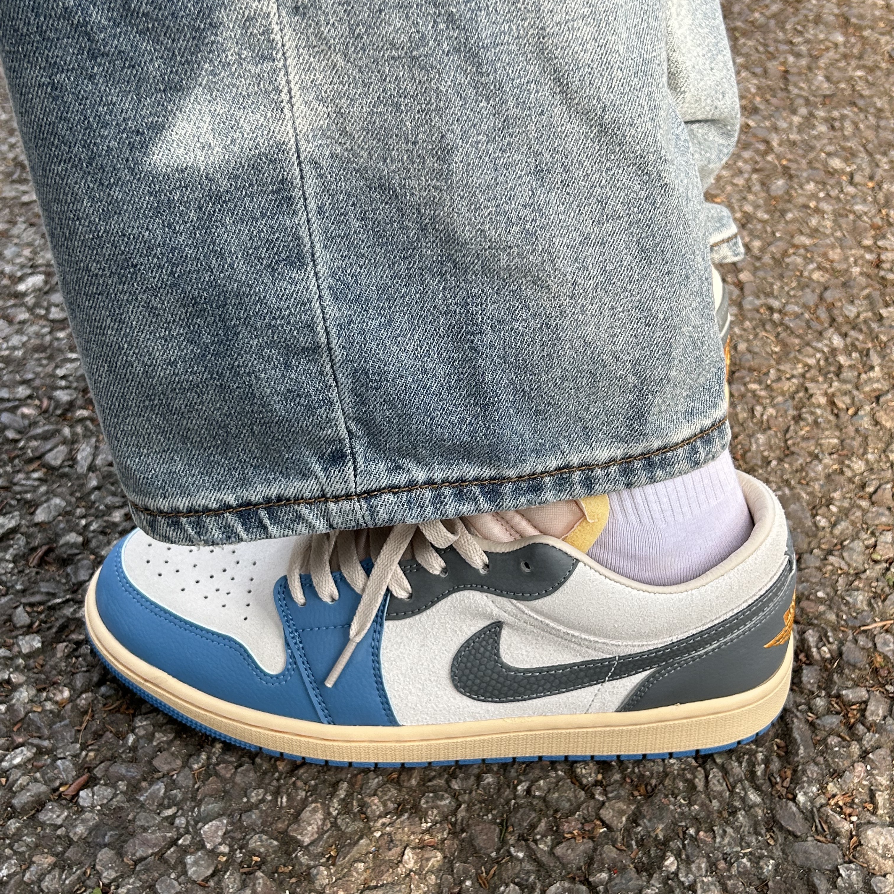 Jordan 1 Low SE Tokyo 96 착용 스타일