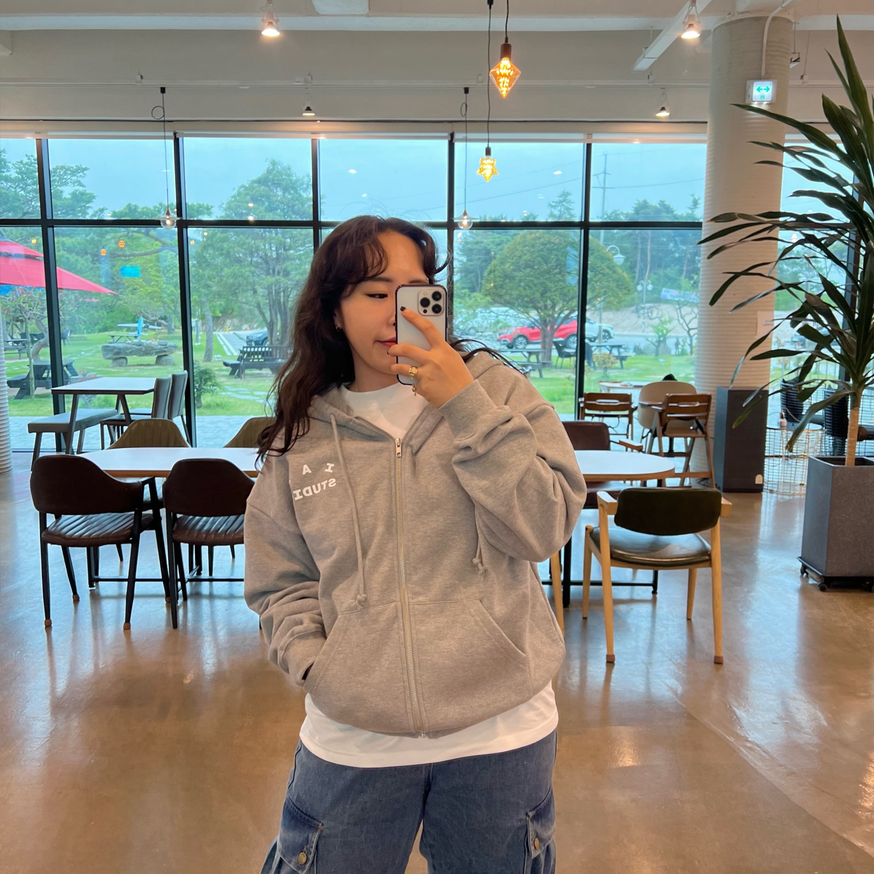 IAB Studio Zip-Up Hoodie Gray - 22FW, Nike x Stussy NRG RA T-Shirt Summit White (DM4943-121) 착용 스타일